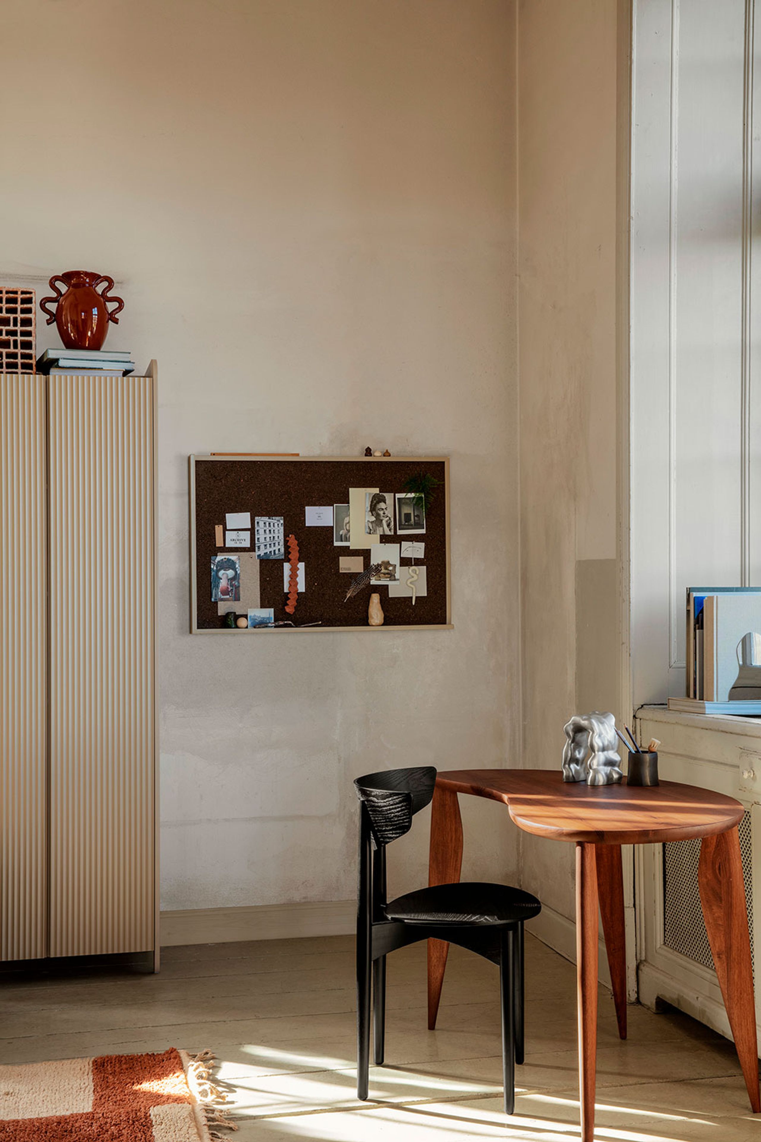 Ferm Living - - Herman Dining Chair - Wooden Frame - Full Upholstery - Black Oak - Grain - Chocolate