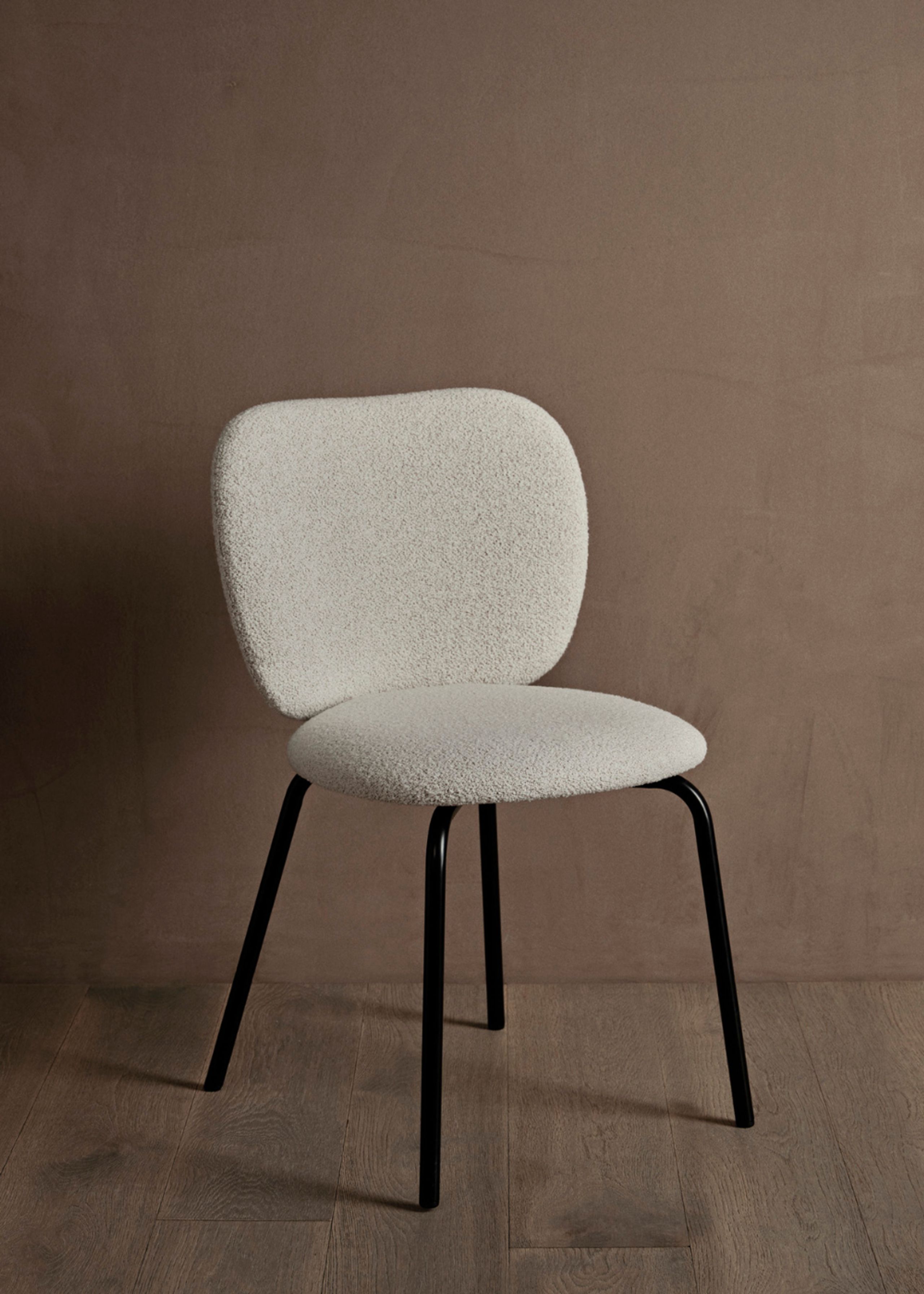Ferm Living - Spisebordsstol - Rico chair - Soft Bouclé - Off-white/Sand