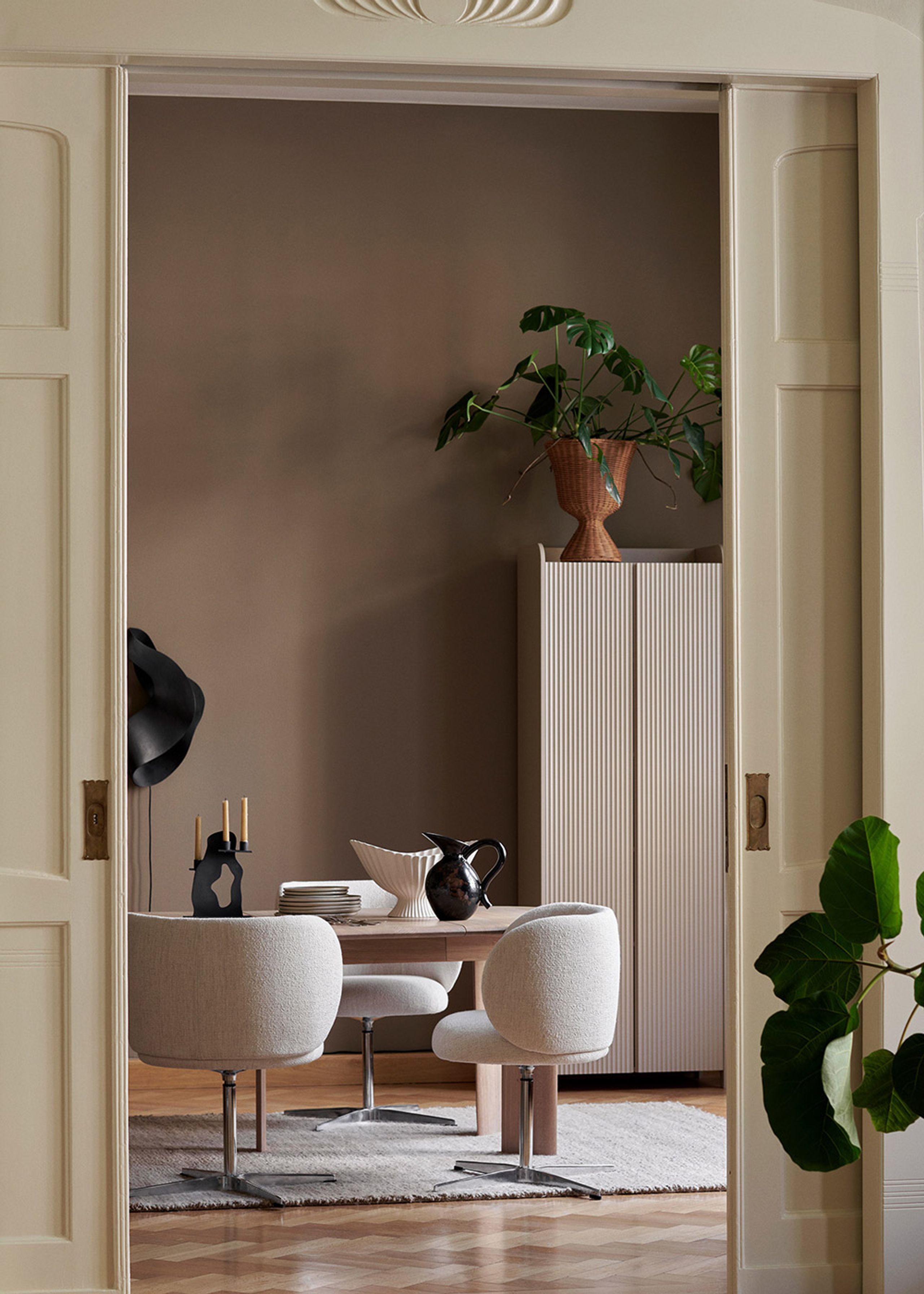 Ferm Living - Dining chair - Rico Dining Swivel Chair - Hallingdal 376