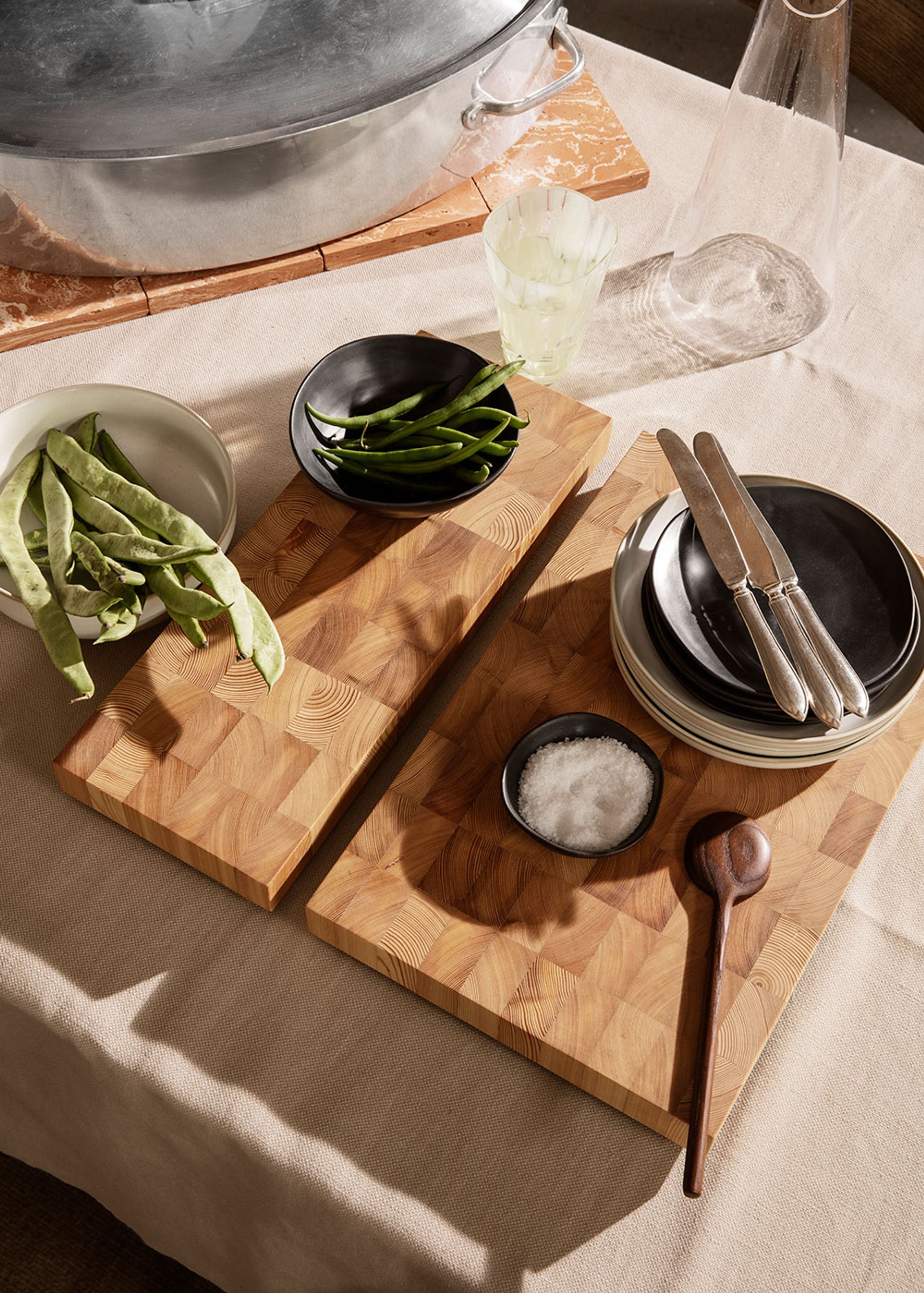 Ferm Living - Teller - Flow Tallerken - Off-white / Speckle