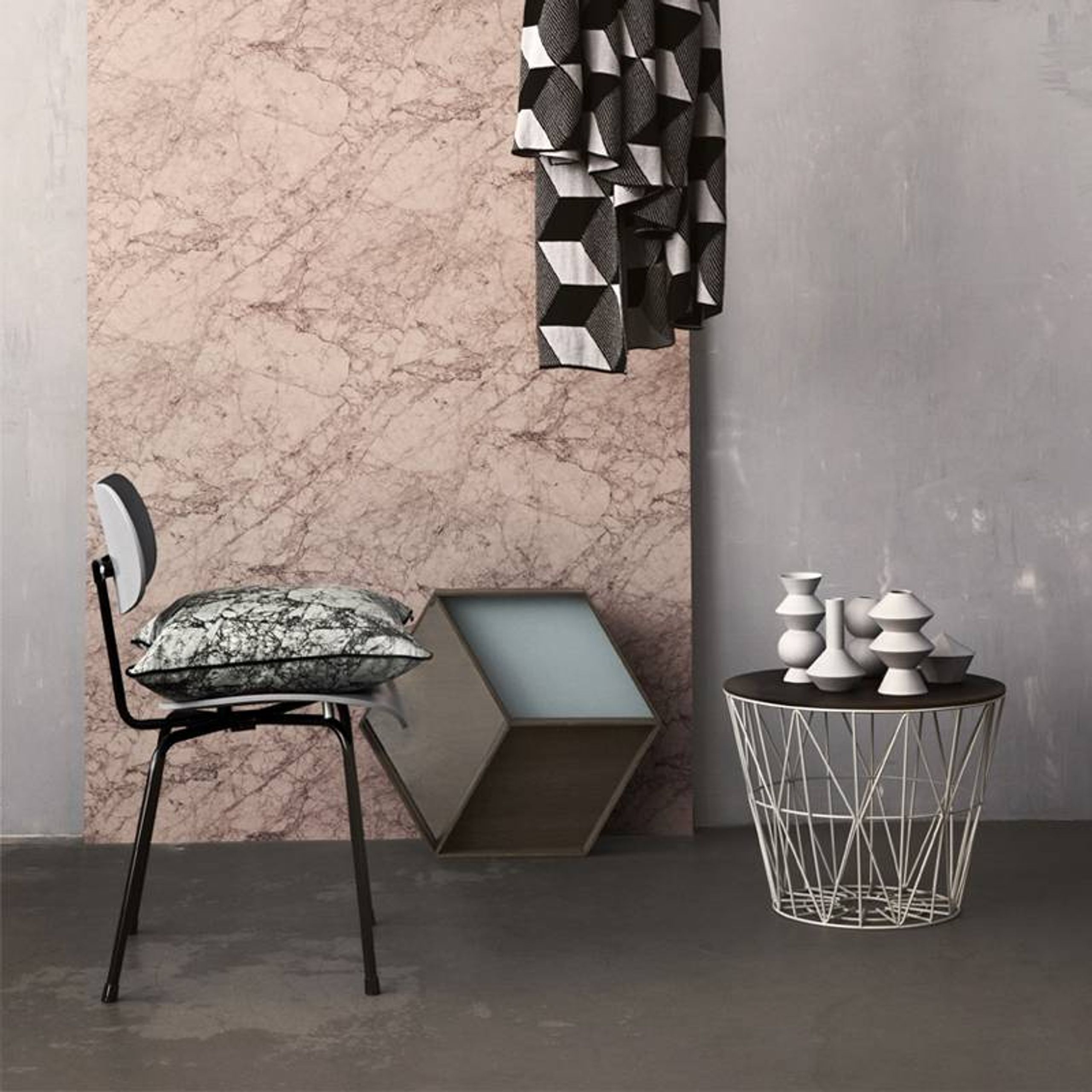 Ferm Living - Top - Wire Basket Top - Sort Egefinér - Medium