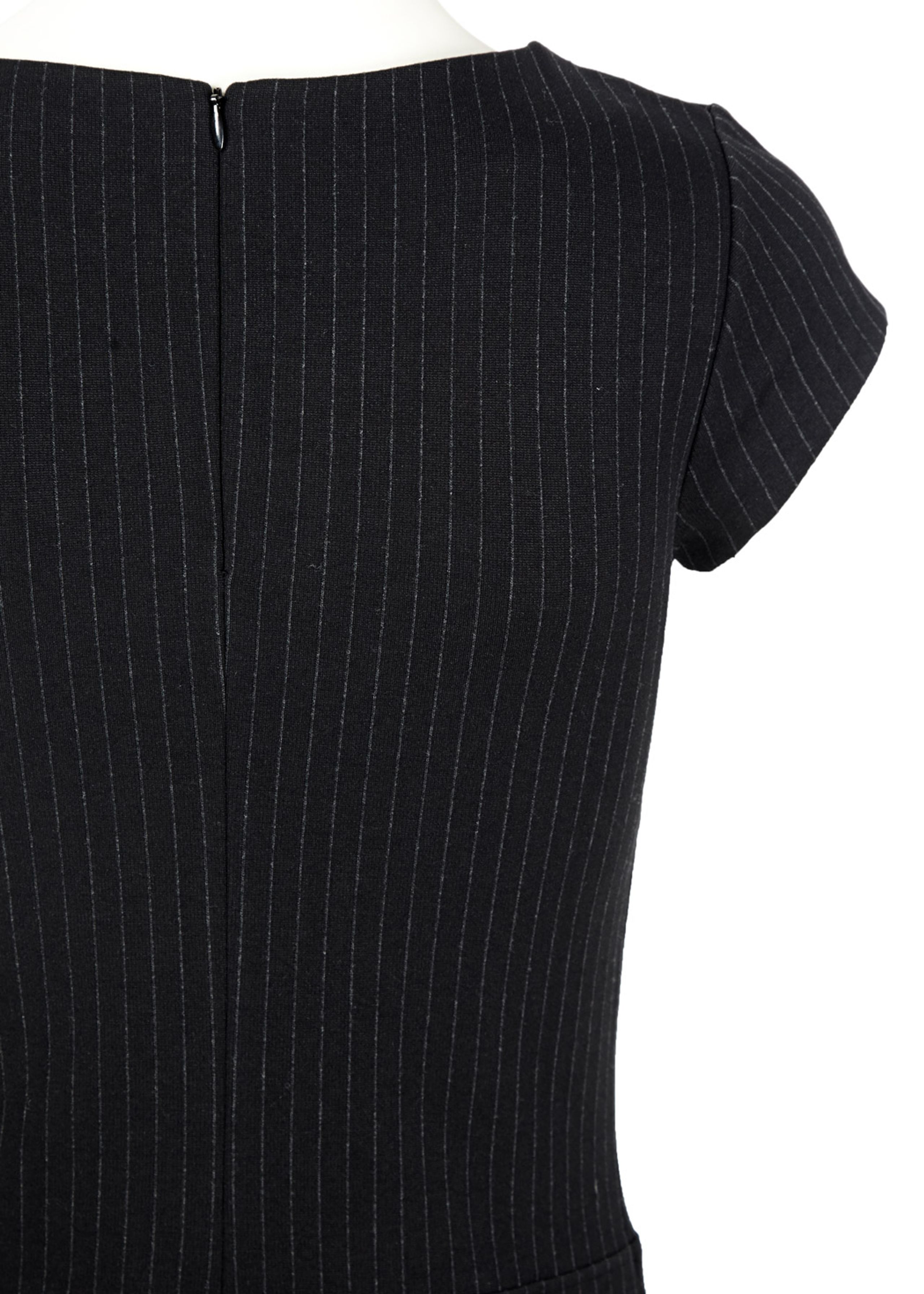 Filippa K - Kjole - Jersey Pinstripe Dress - Sort m. Hvid Pinstripe