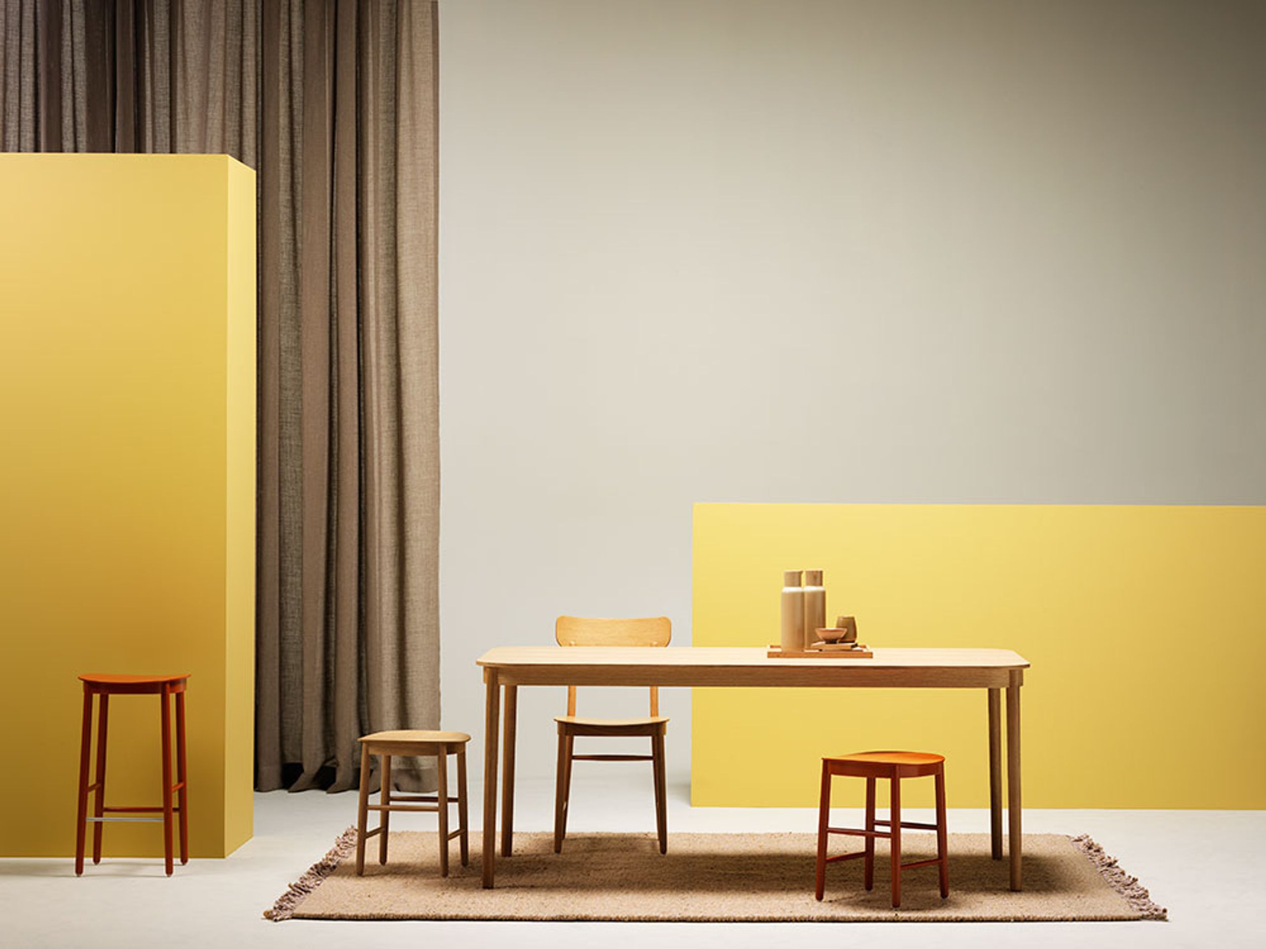 Fogia - Barhocker - Figurine Barstool - Light Stained Oak