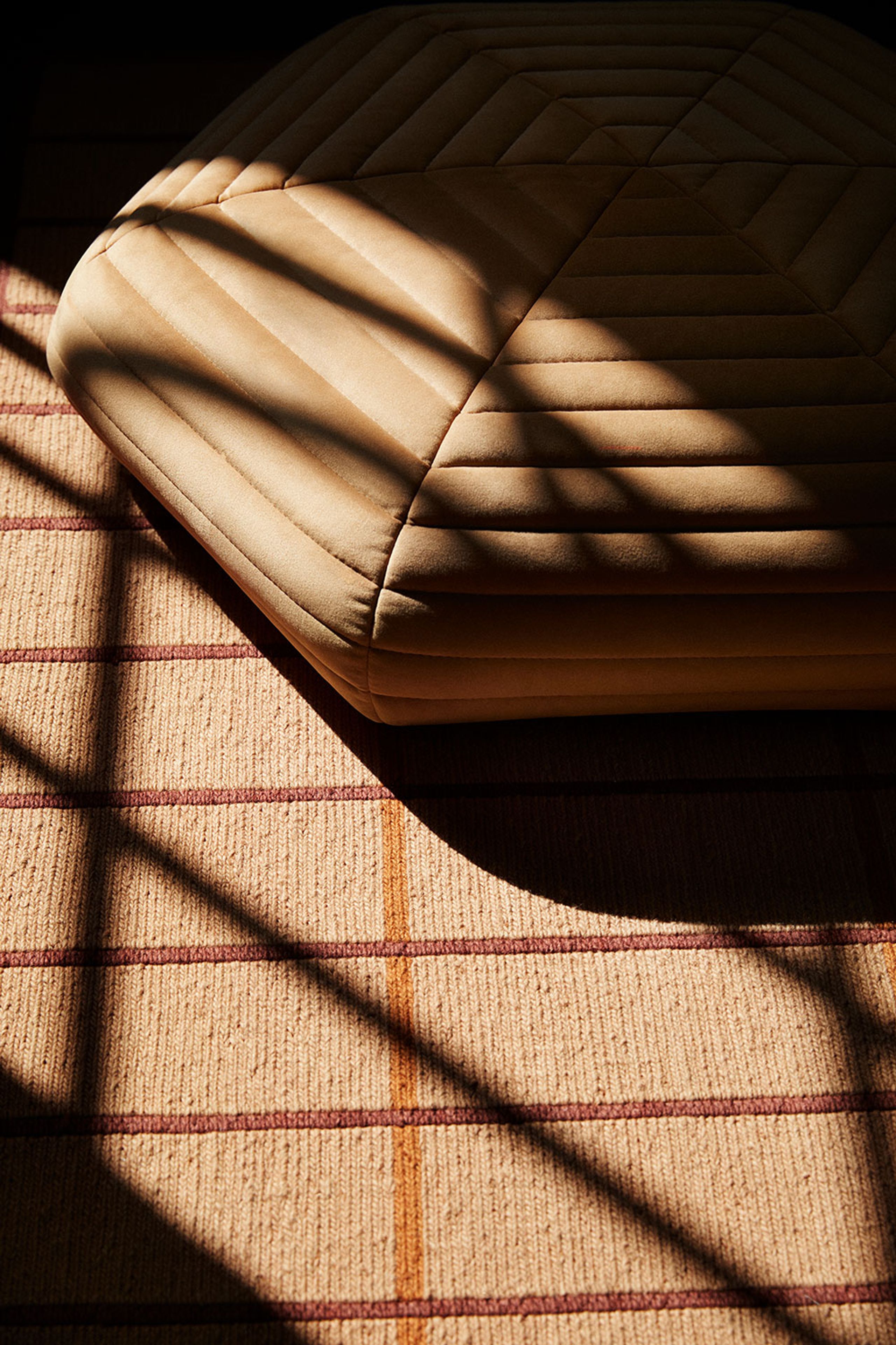 Fogia - Rug - Ribbon - Beige