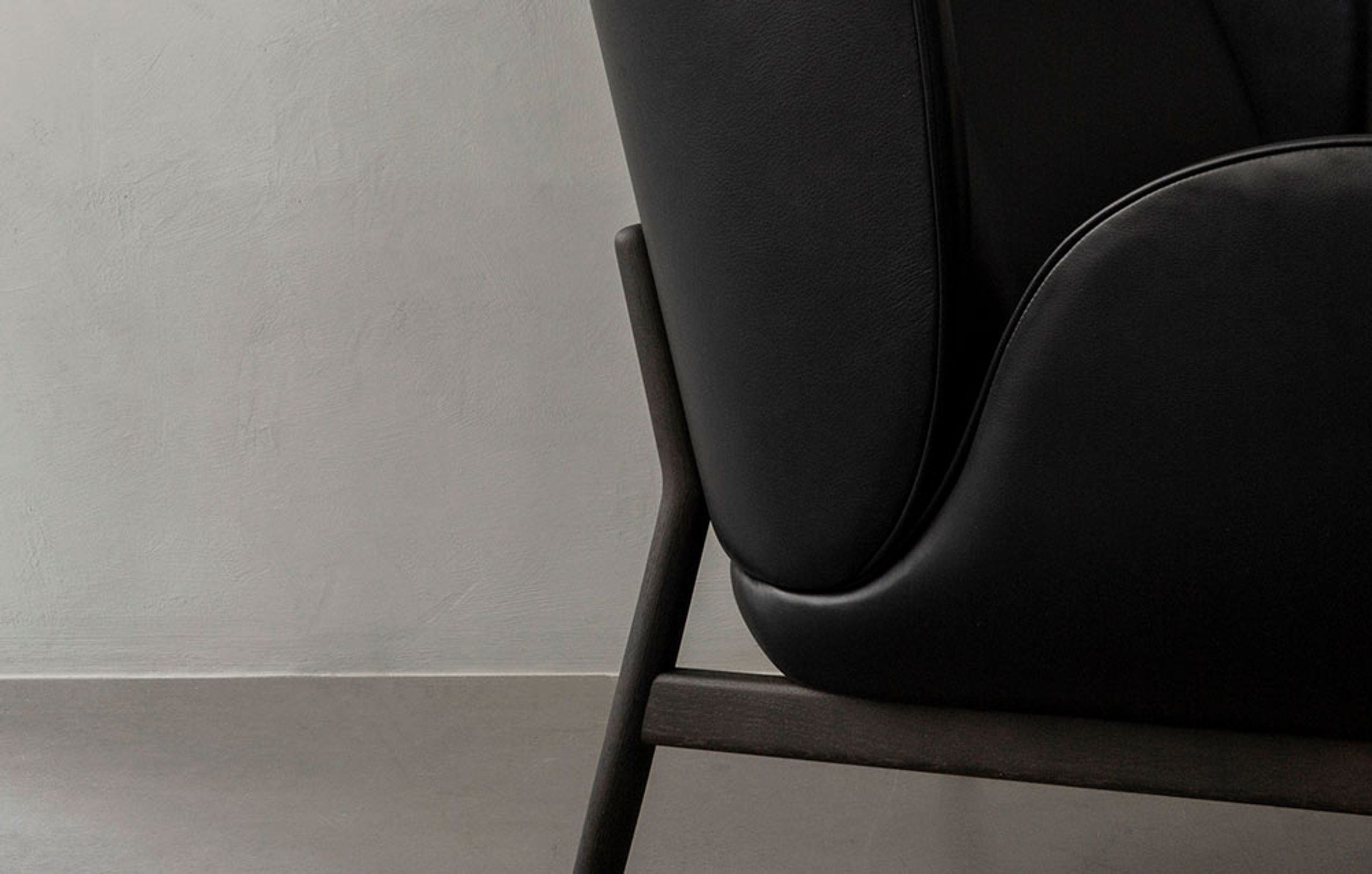 Fogia - Armchair - Embrace by Norm Architects - Vintage Cognac