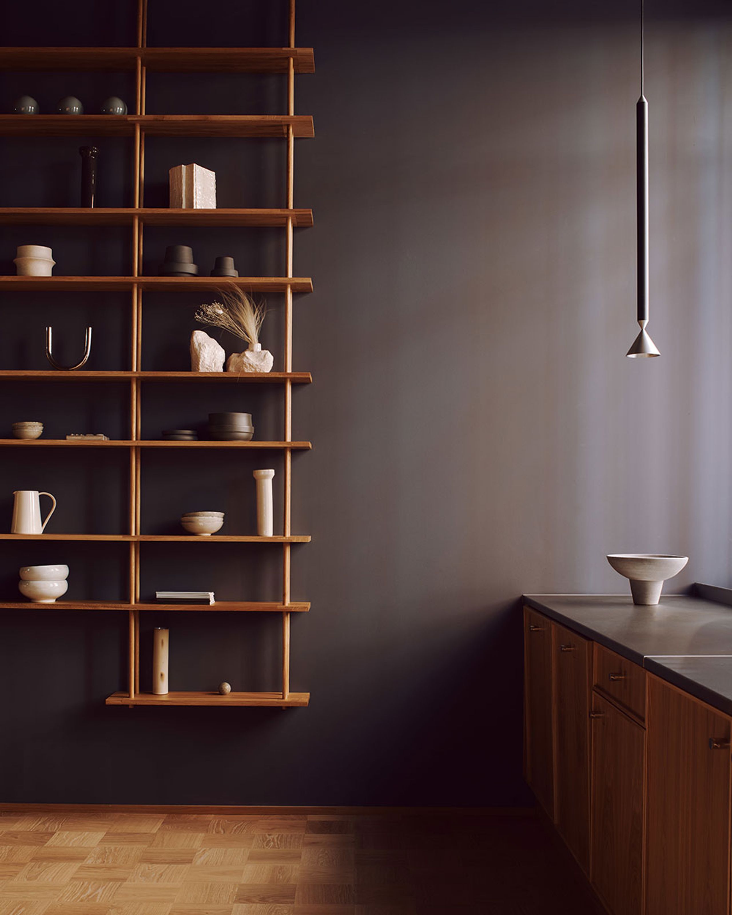 Fogia - Display - Bond Configuration / W103 - Lacquered Oak