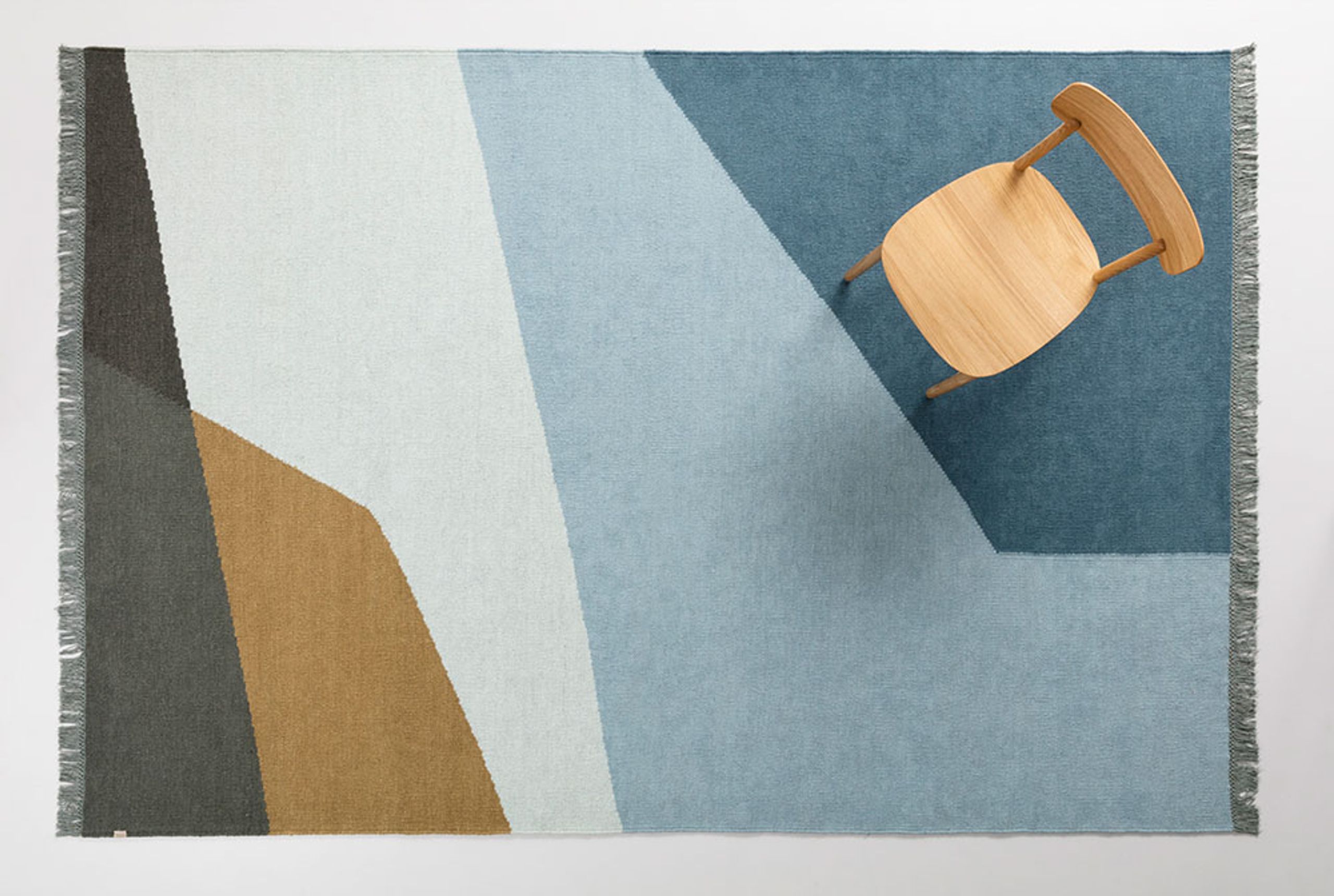 Fogia - Chair - Figurine - White Stained Oak