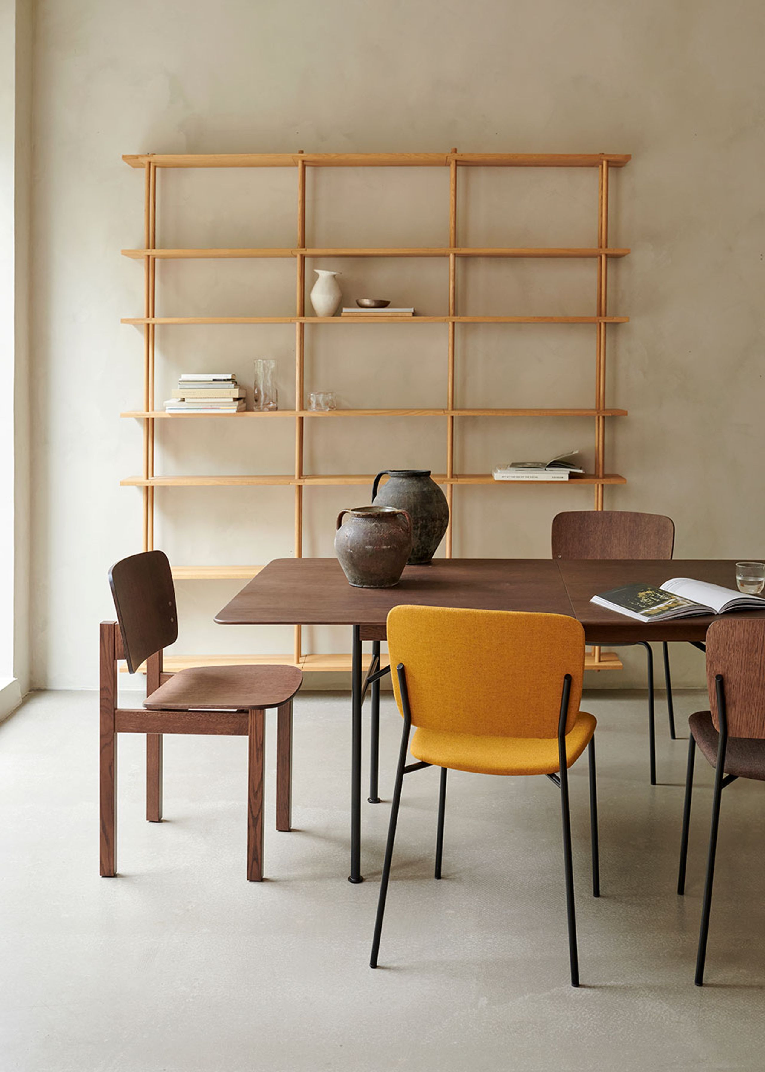 Fogia - Chair - Mono Chair - Seat: Lacquered Oak