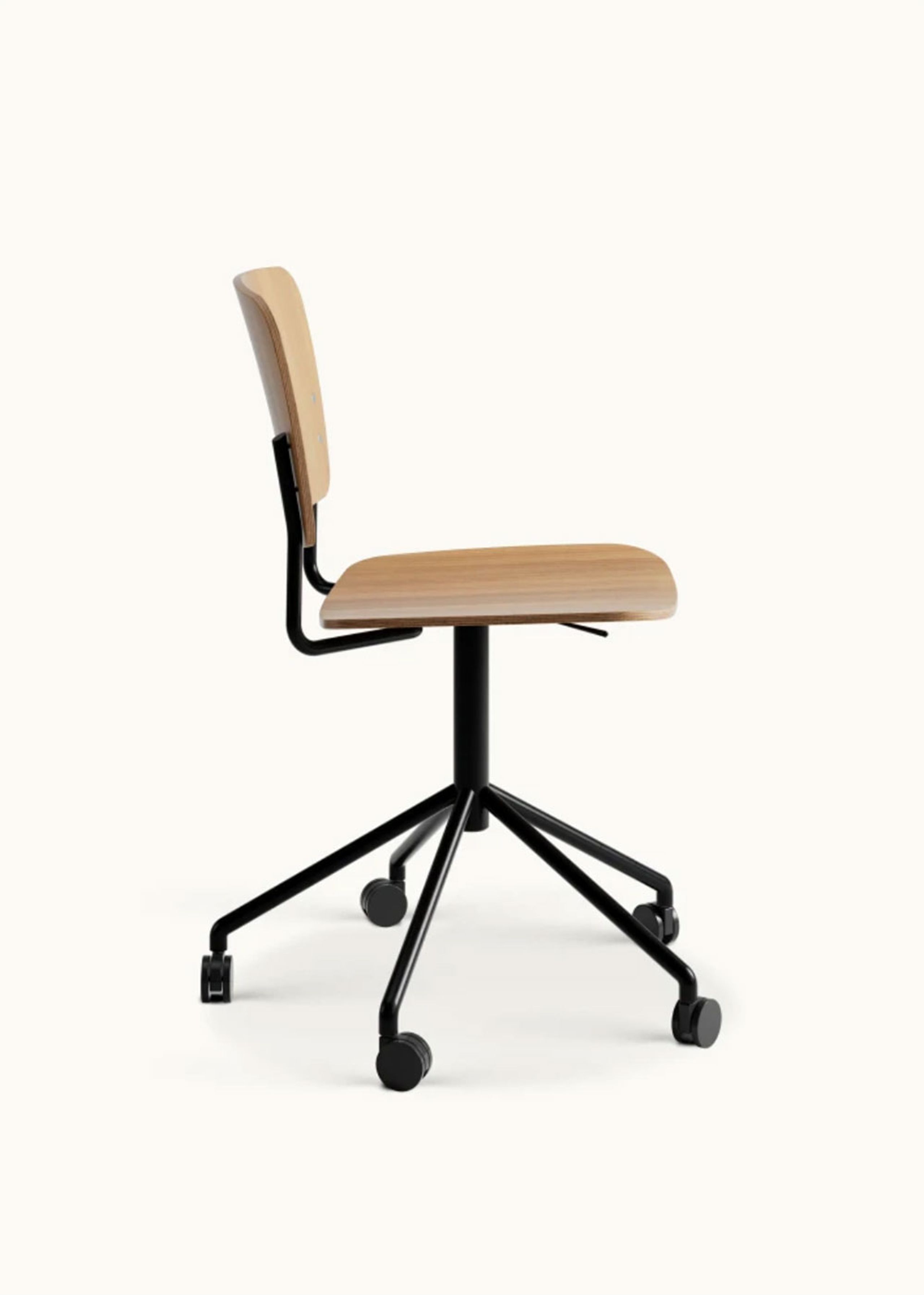 Fogia - Chair - Mono Chair w. Swivel - Seat: Lacquered Oak