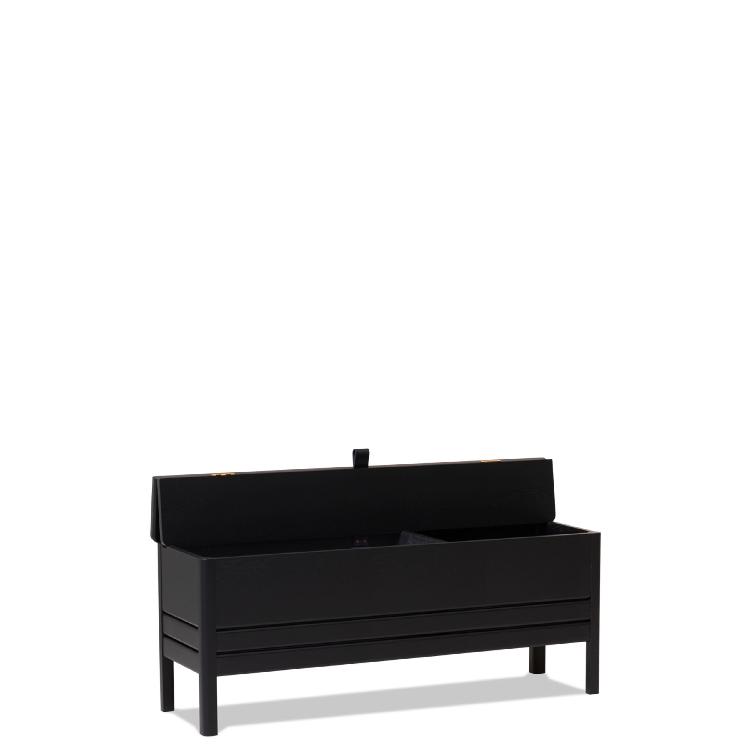 Form & Refine - Bench - A line slagbænk 111 - Black Stained Oak