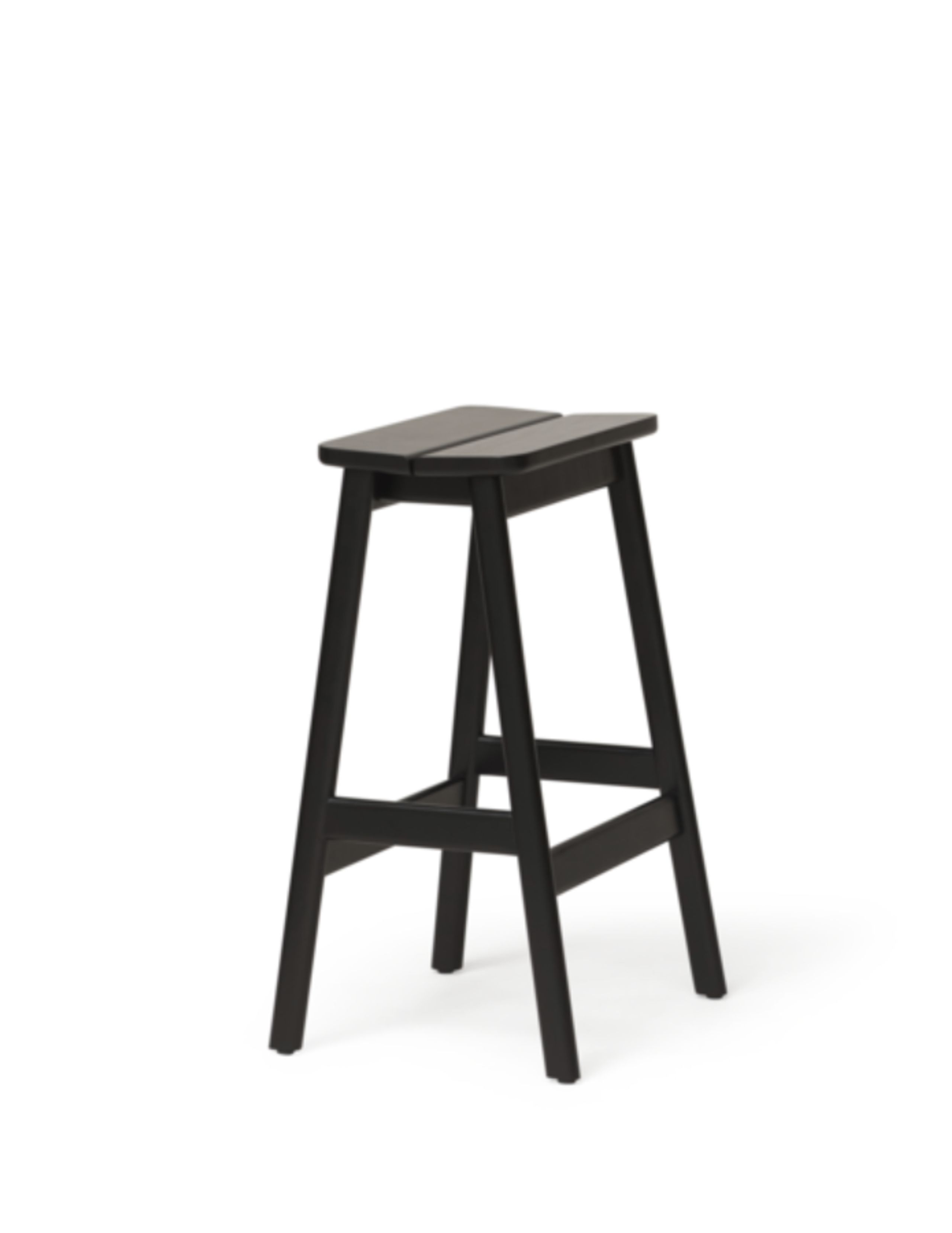 Form & Refine - Tabouret de bar - Form & Refine - Angle Bar Stool - Black-Stained Beech - 65