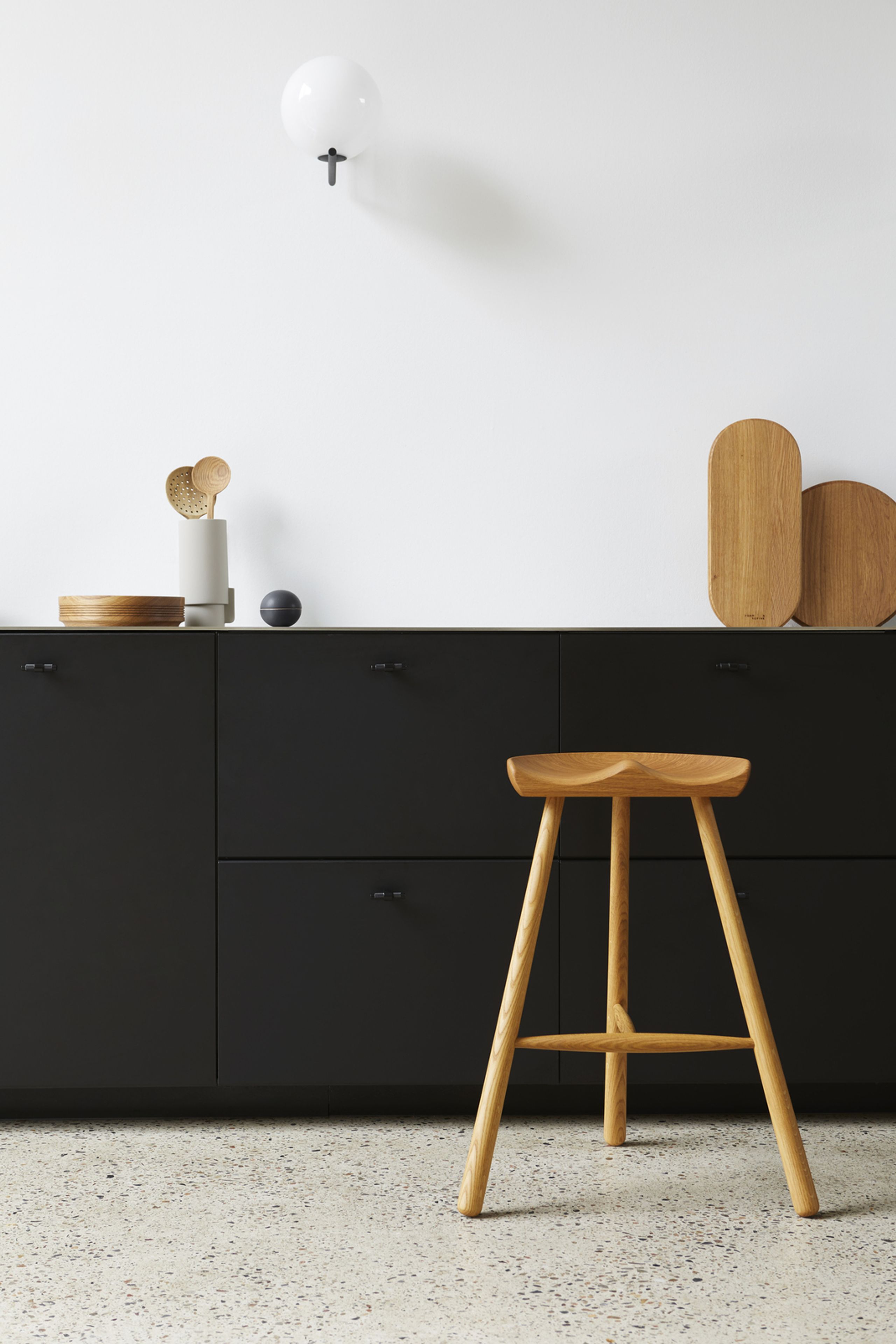 Form & Refine - Cutting Board - Section Skærebræt - Oak - round