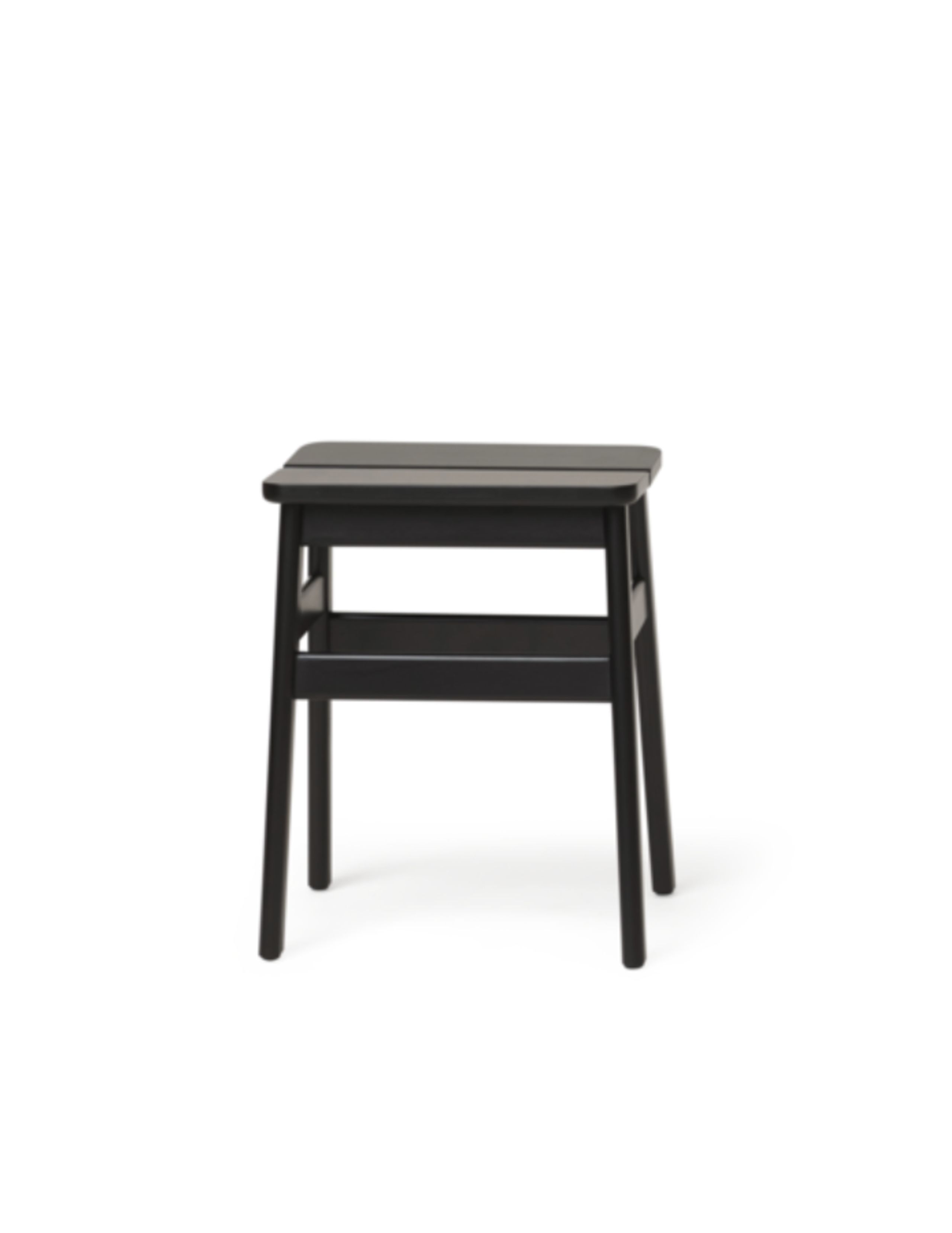 Form & Refine - Stolička - Angle Standard Stool 45 - Black Stained Beech