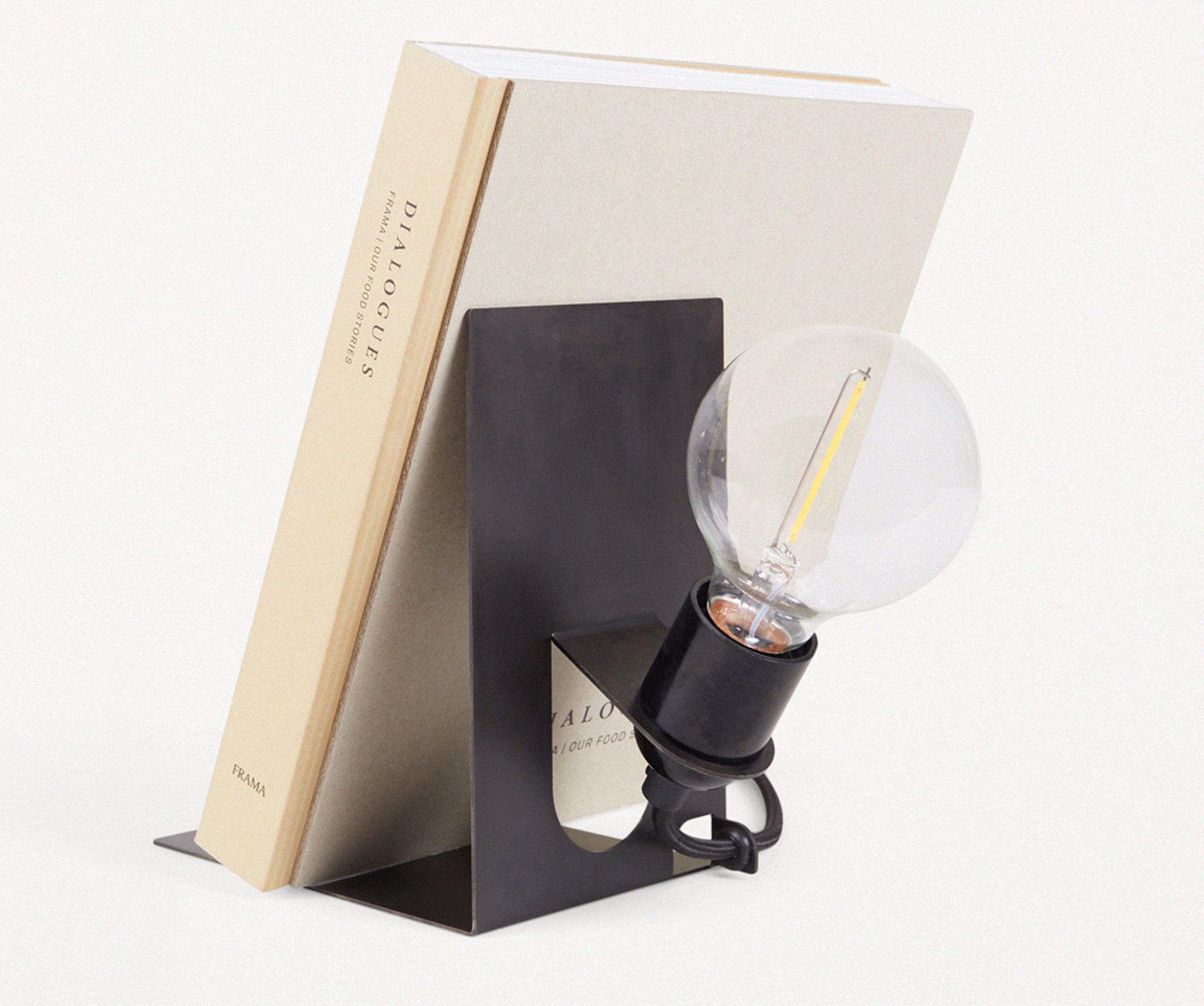 FRAMA - Lámpara de mesa - Library Lamp - Black