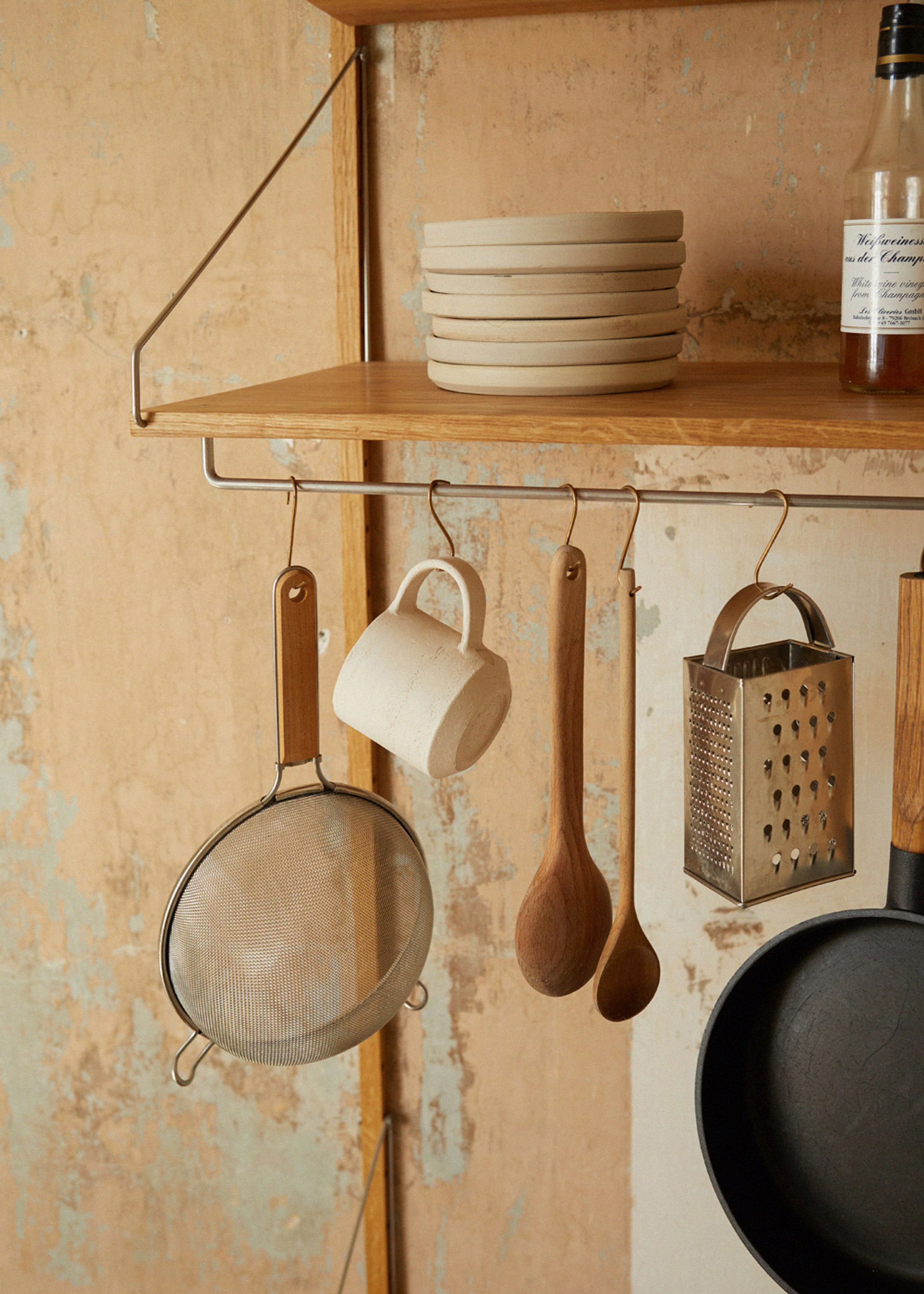 FRAMA - Kirjahylly - Shelf Library H1852 / Hanger Section - Dark Oiled Oak