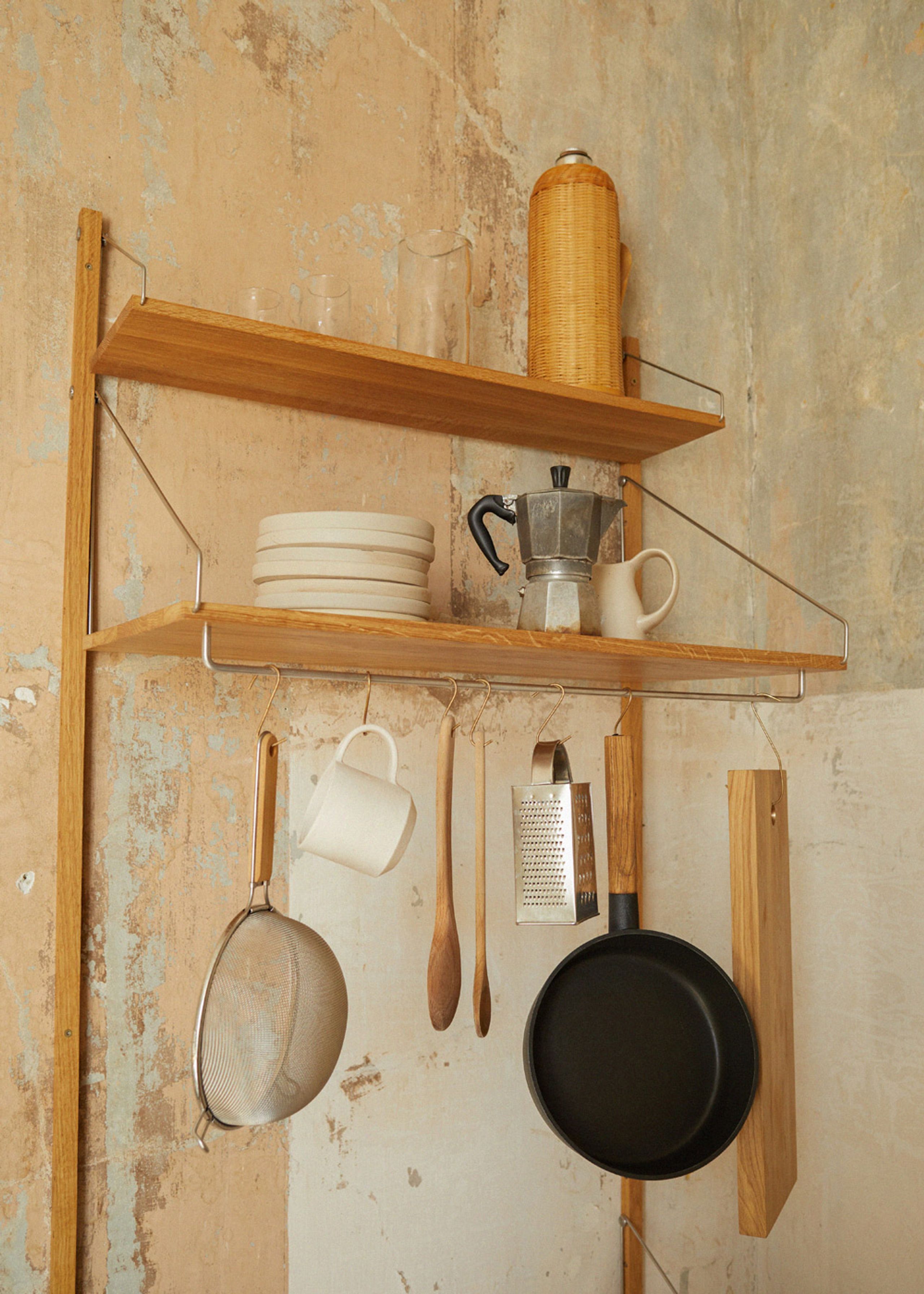 FRAMA - Display - Shelf Library H1852 / Hanger Section - Natural Oak