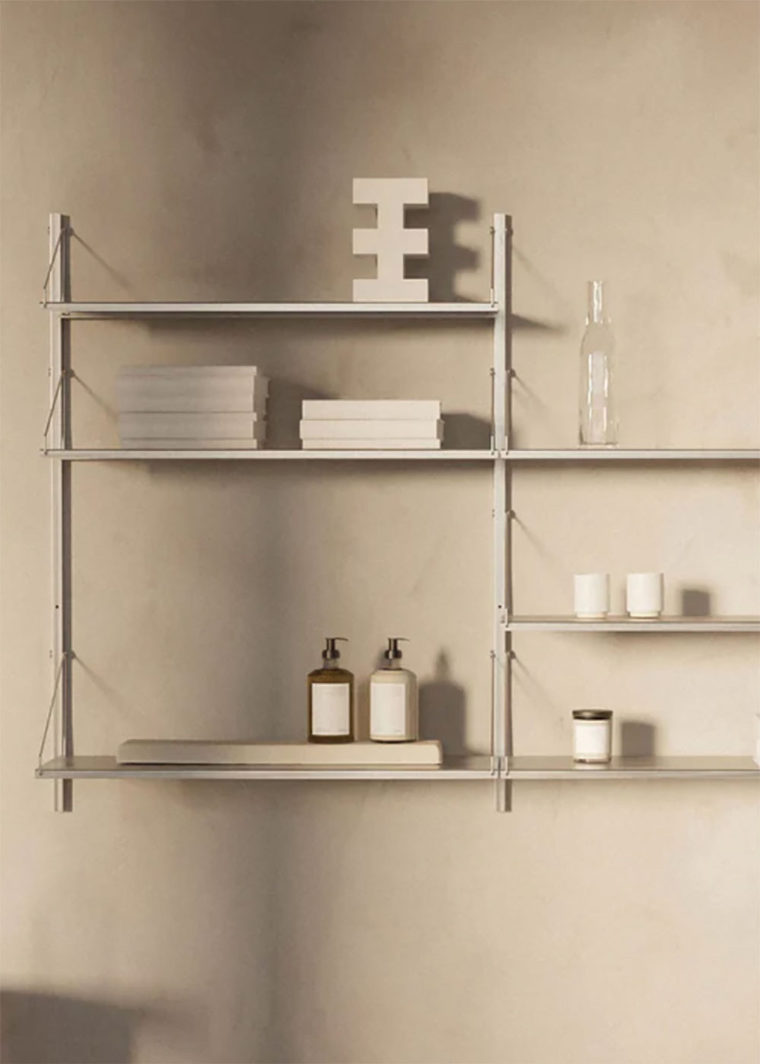 FRAMA - Policový systém - Shelf Library H1084 / Double Section - Stainless Steel