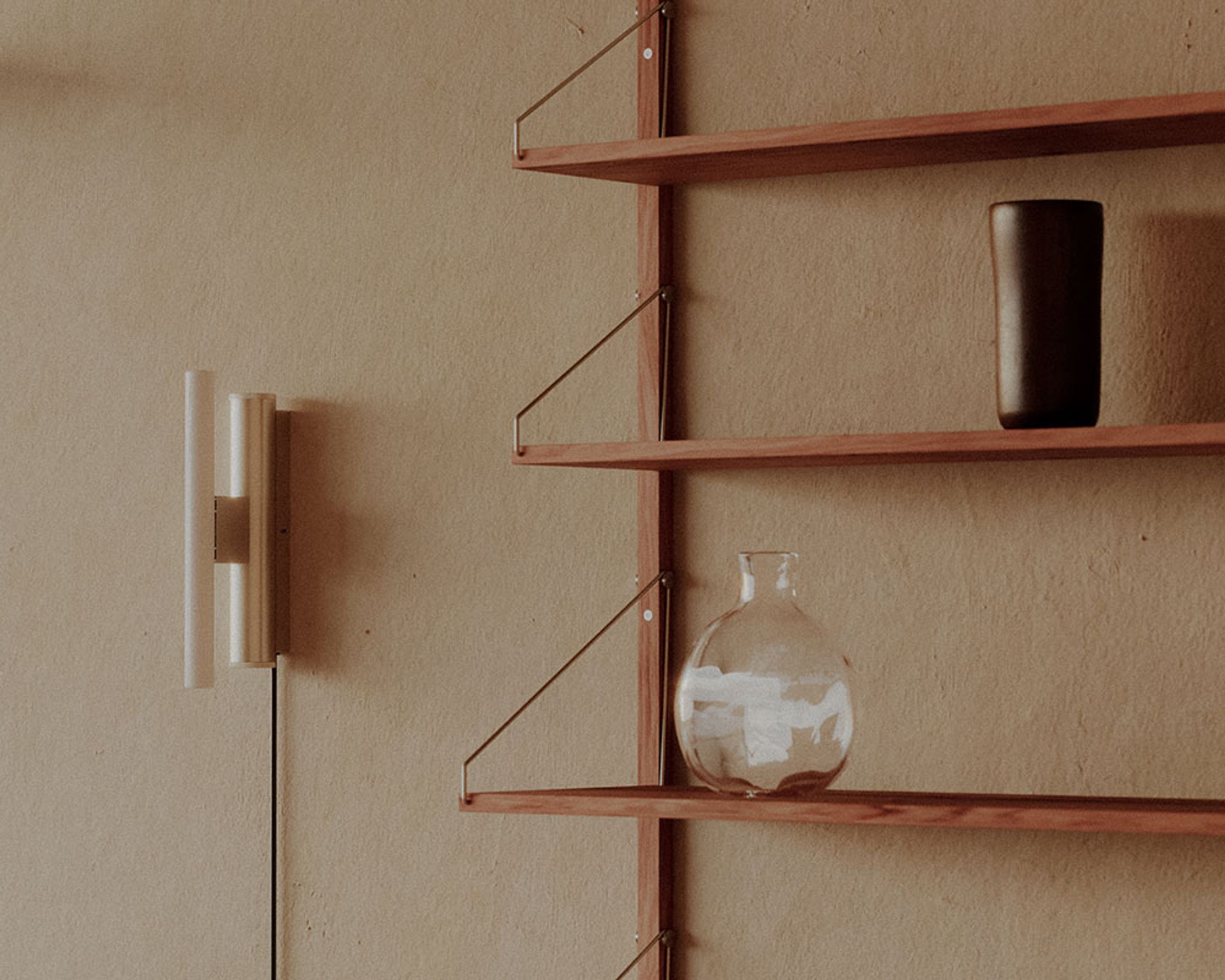 FRAMA - Shelving system - Shelf Library H1852 / W40 Section - Natural Oak