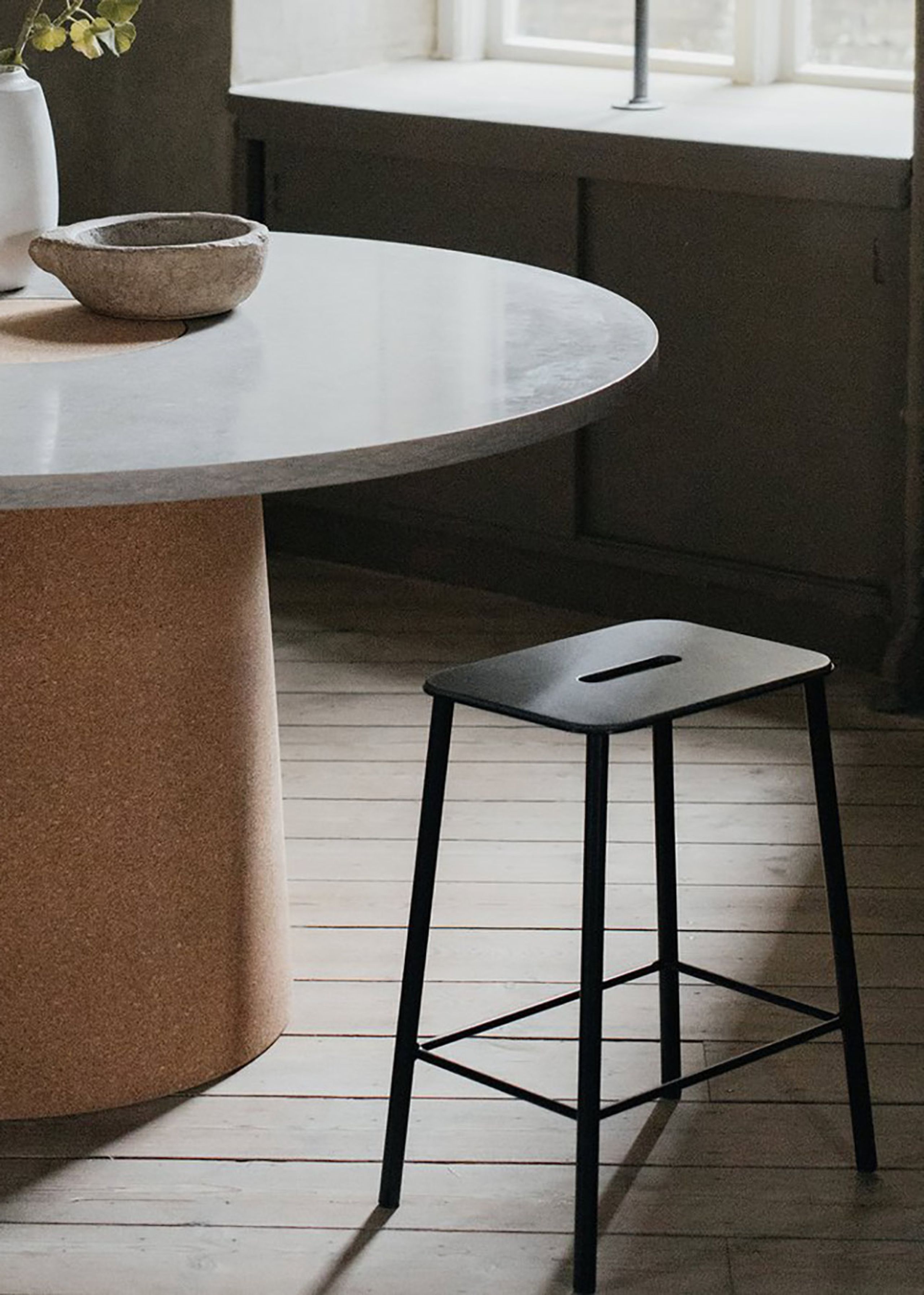 FRAMA - Stool - Adam Stool H50 - Anthracite Leather / Black