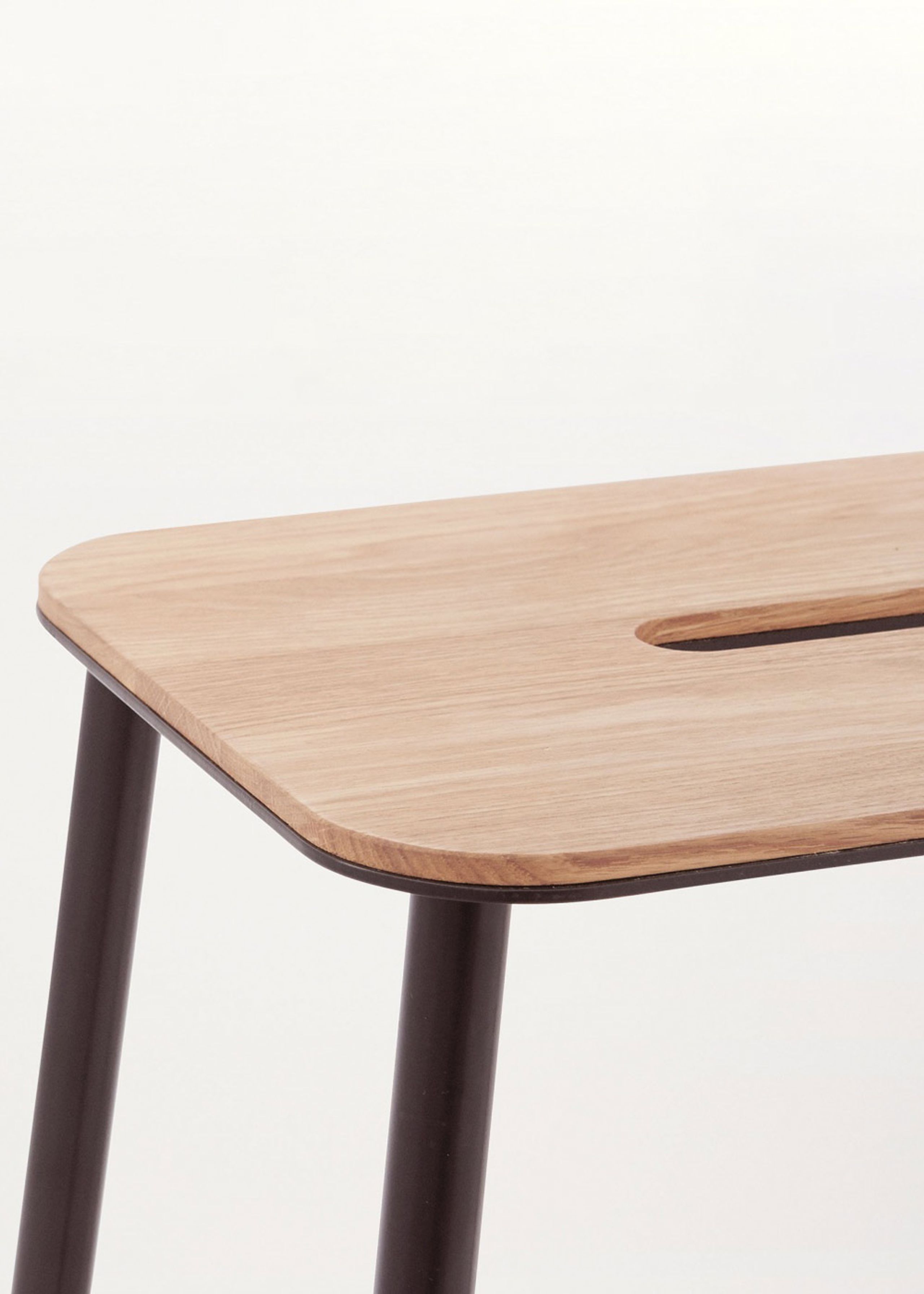 FRAMA - Stool - Adam Stool H50 - Oak / Black