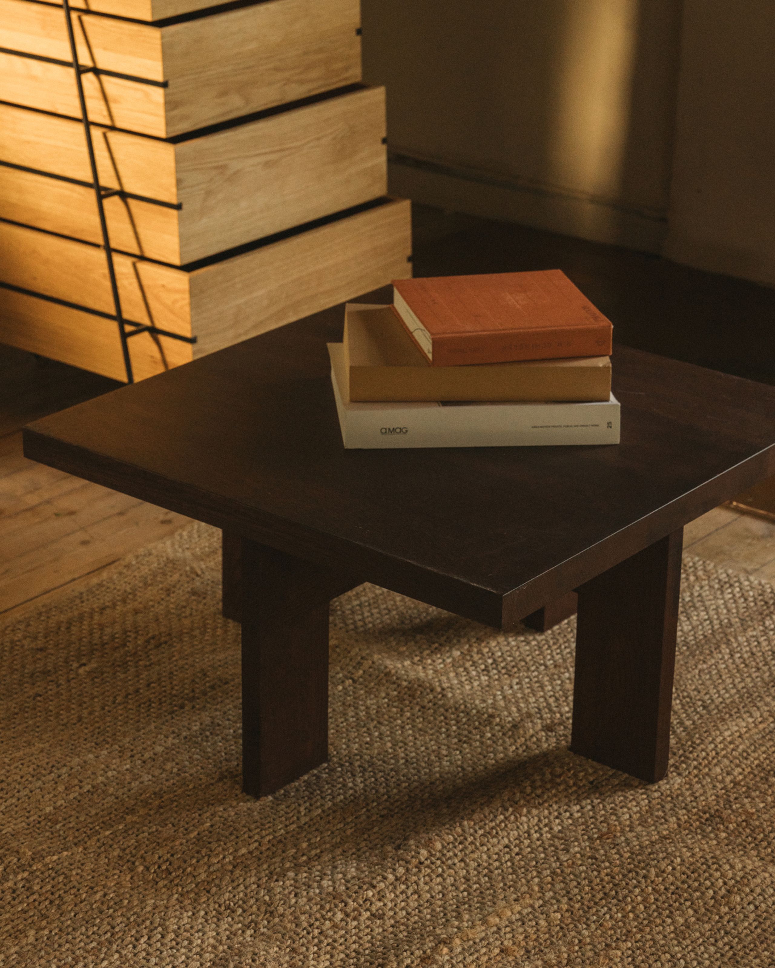 FRAMA - Mesa de centro - Farmhouse Coffee Table / Square - Dark Oak