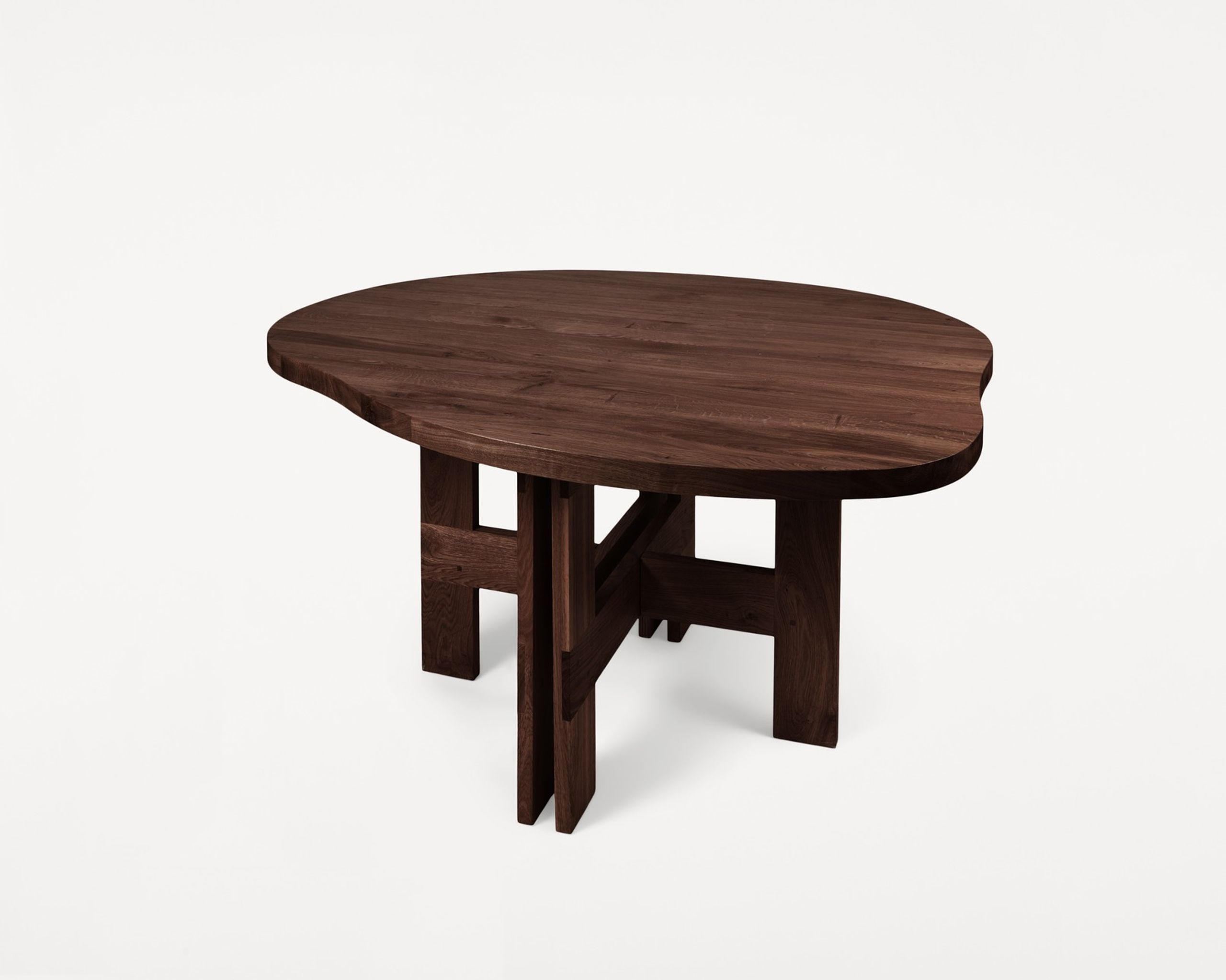 FRAMA - Spisebord - Farmhouse Trestle Table / Pond - Dark Oak