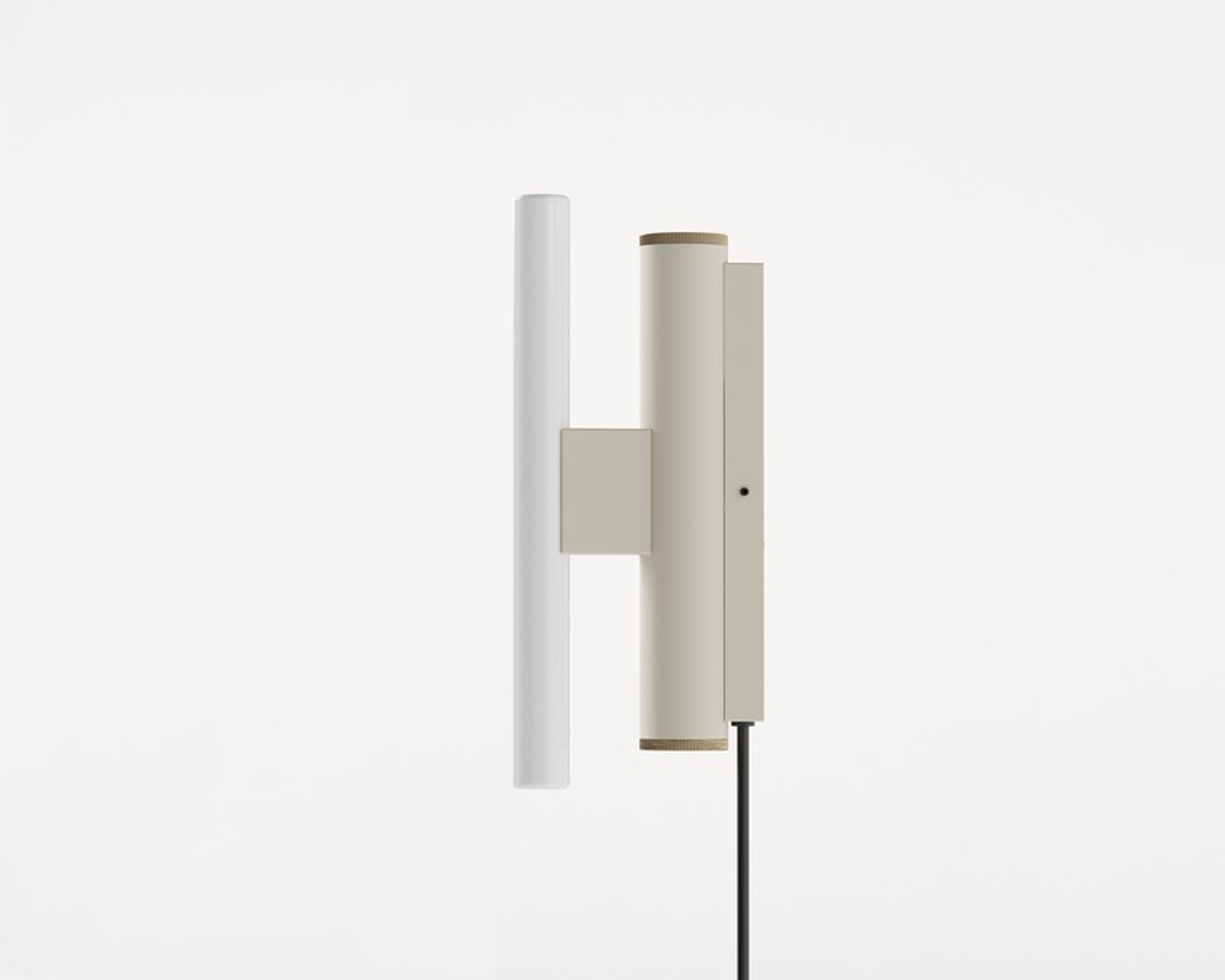 FRAMA - Lámpara de pared - Eiffel Wall Lamp / Single 300 - Cream