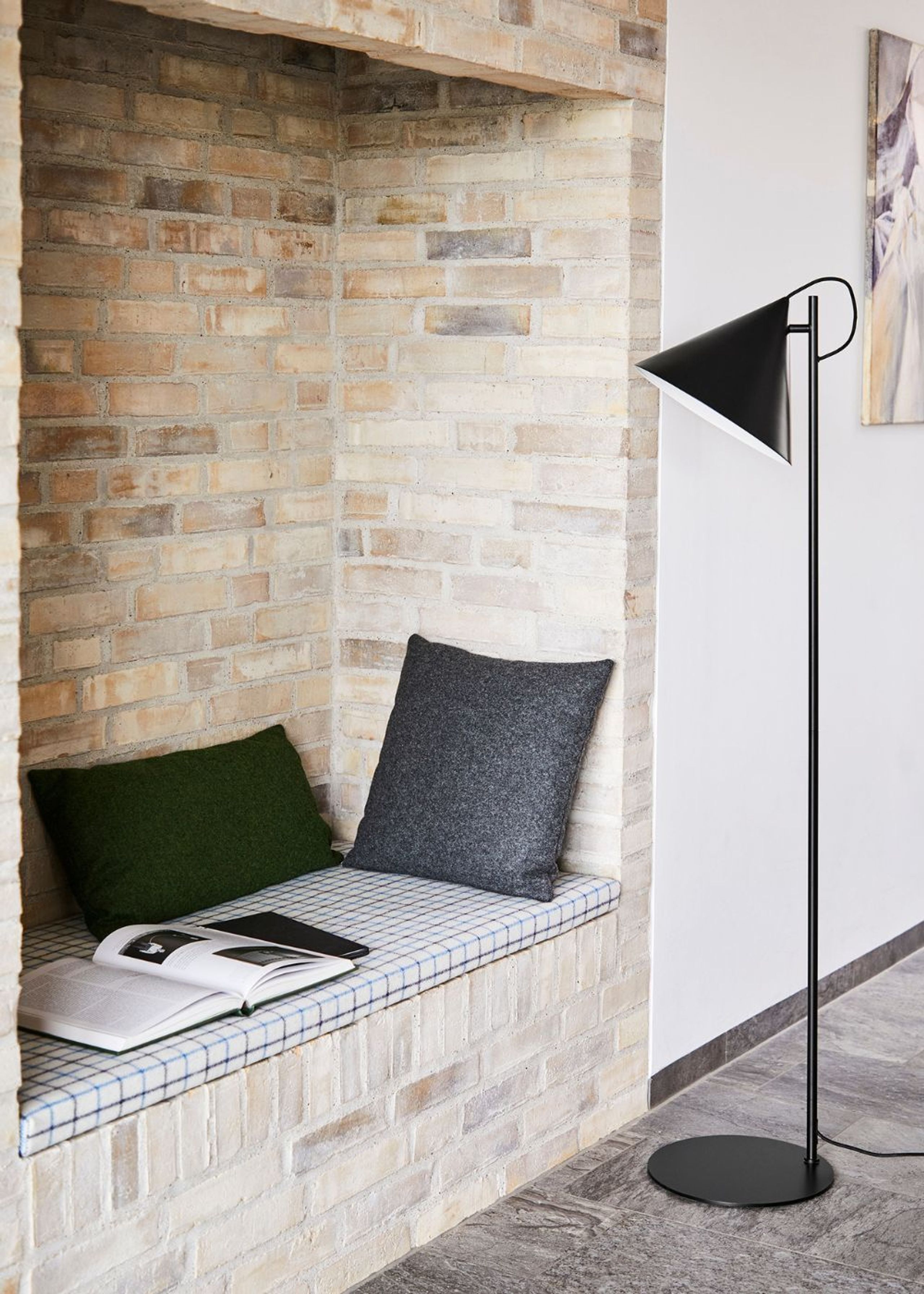 Frandsen - Stehlampe - Benjamin Floor Lamp - Black/Matt