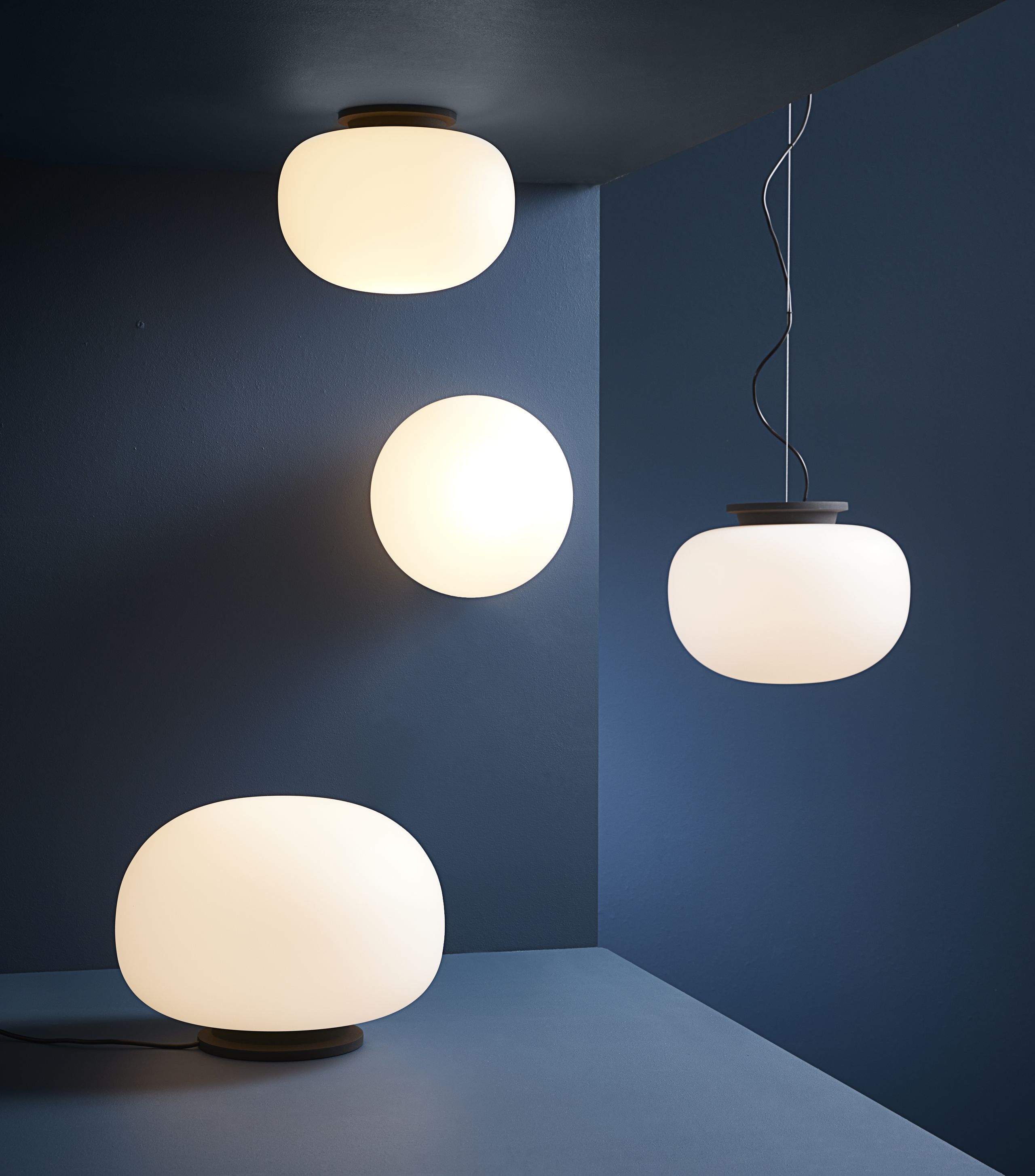 Frandsen - Lampe - Supernate Wall Lamp - Opal White/Black - Ø38