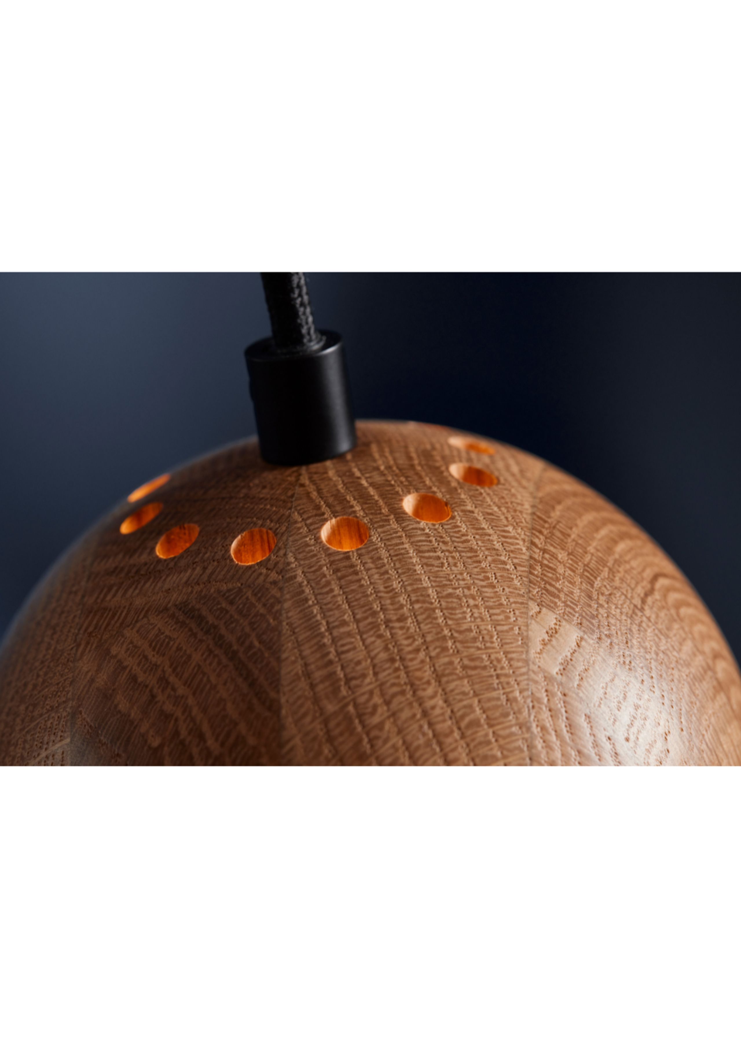 Frandsen - Ceiling lamp - Ball Wood Pendant - Oak