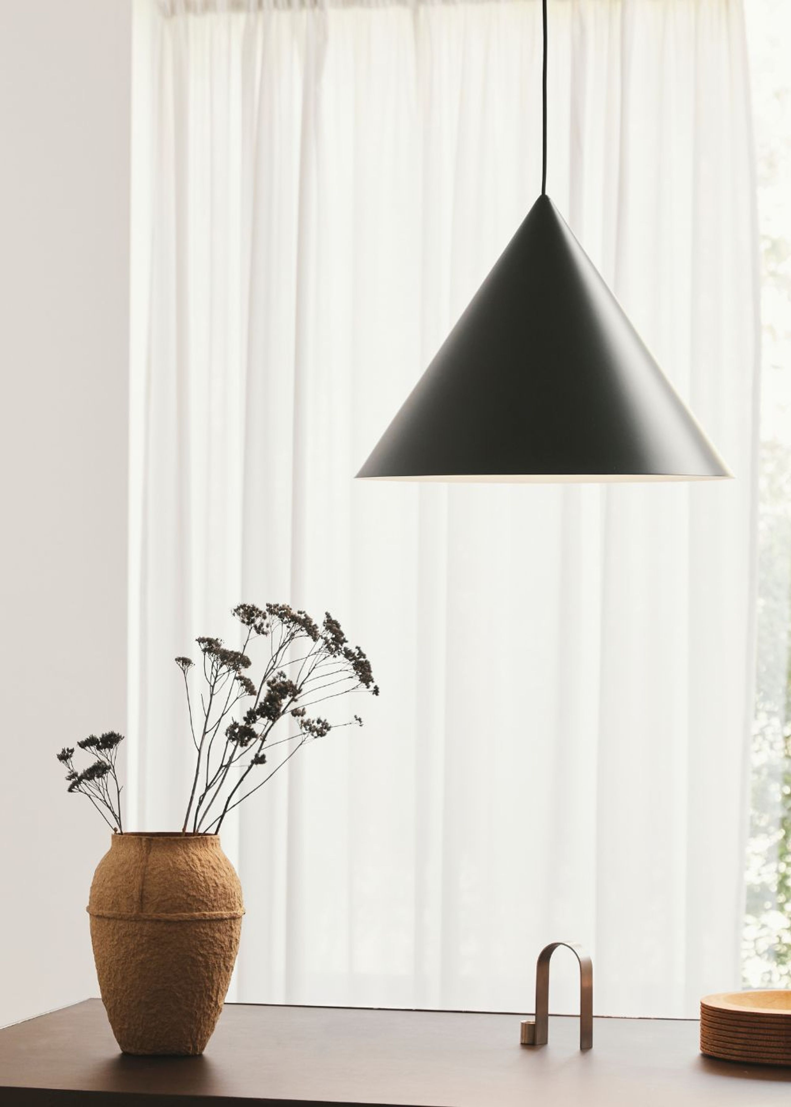 Frandsen - Pendant lamp - Benjamin XL Pendant - 46 - Black/matt