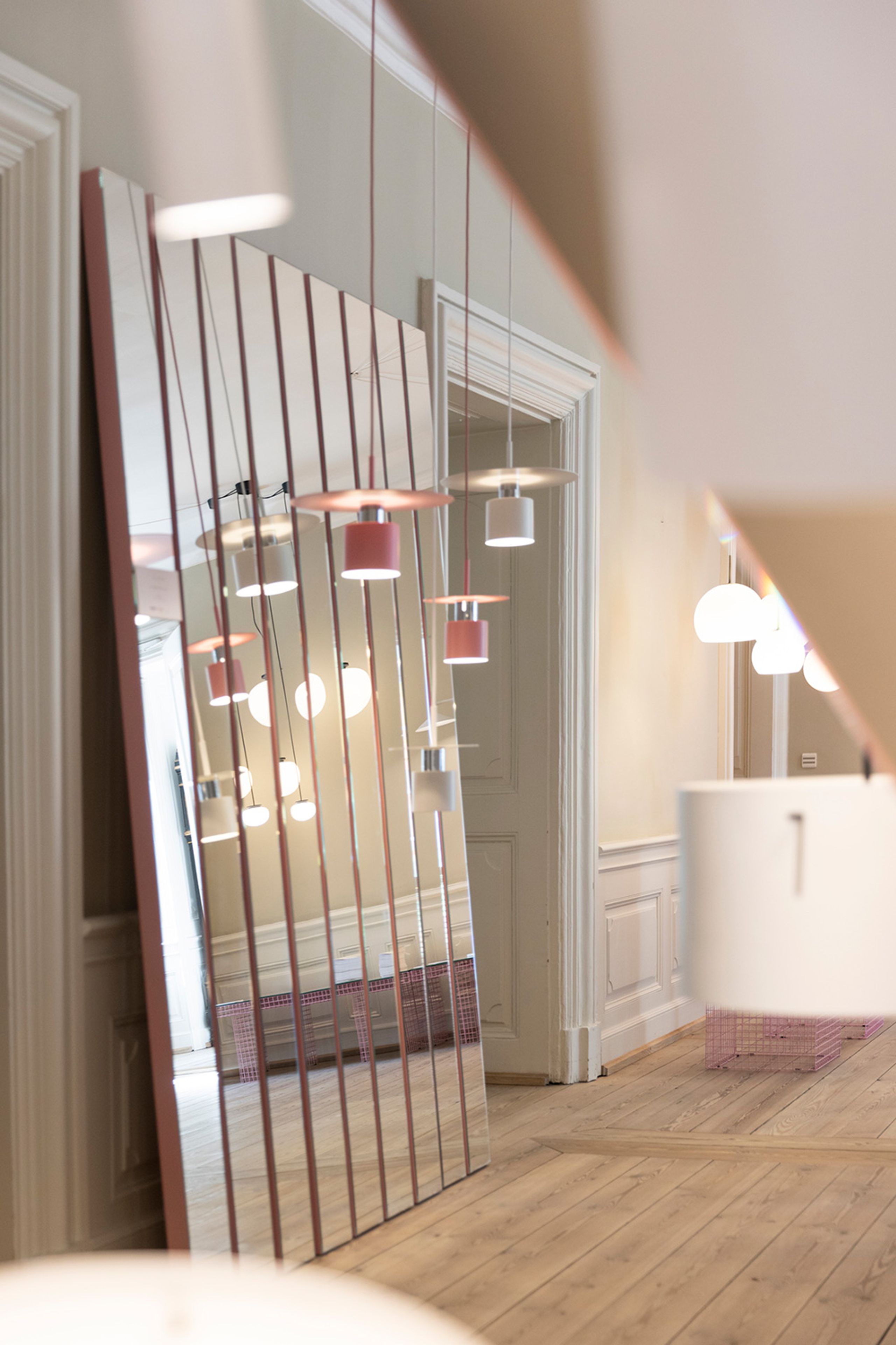 Frandsen - Pendolo - Kolorit Pendant - Matt White