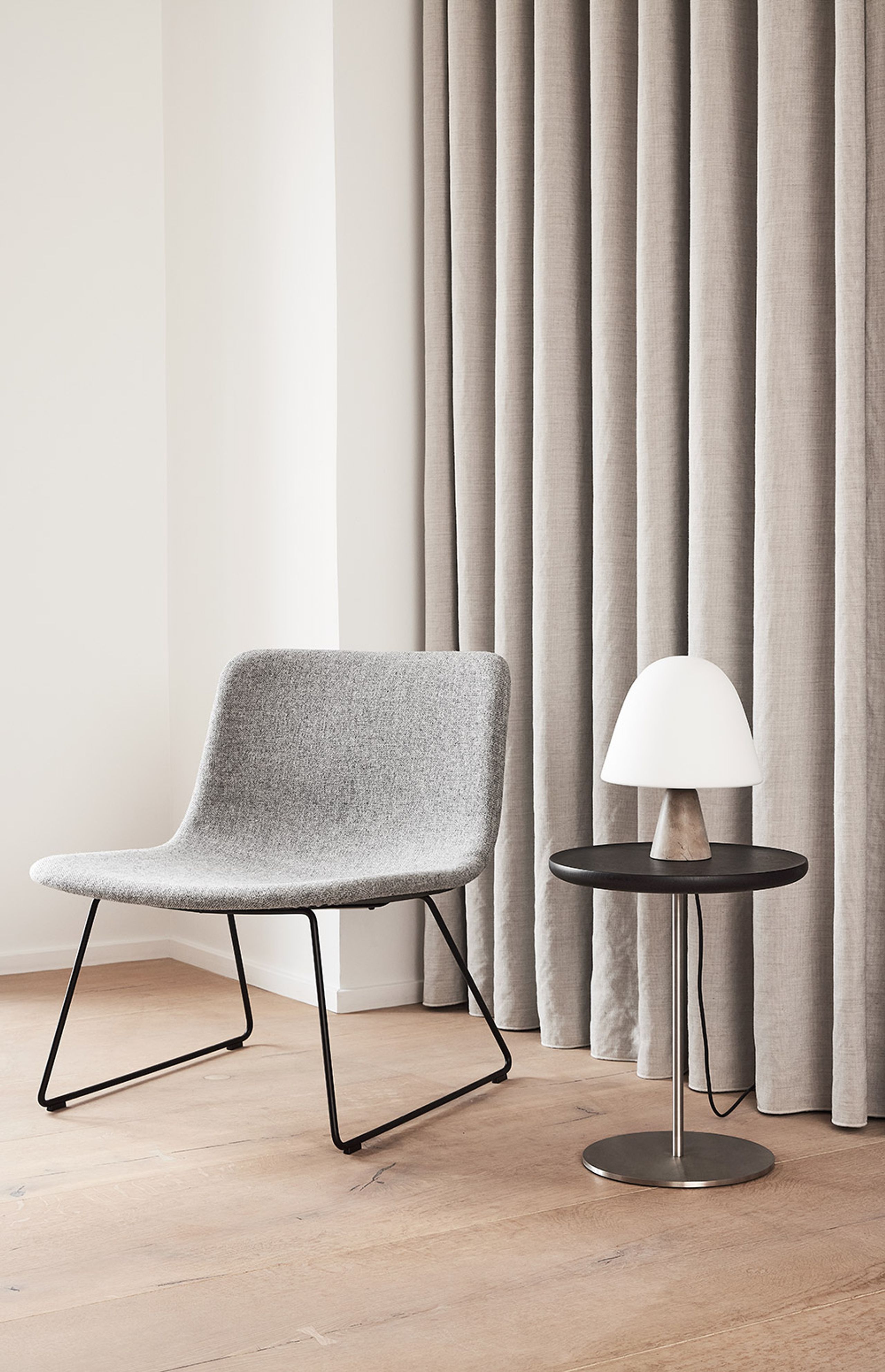 Fredericia Furniture - Table - Pal Side Table 6751 by Keiji Takeuchi - Black Lacquered Oak / Black