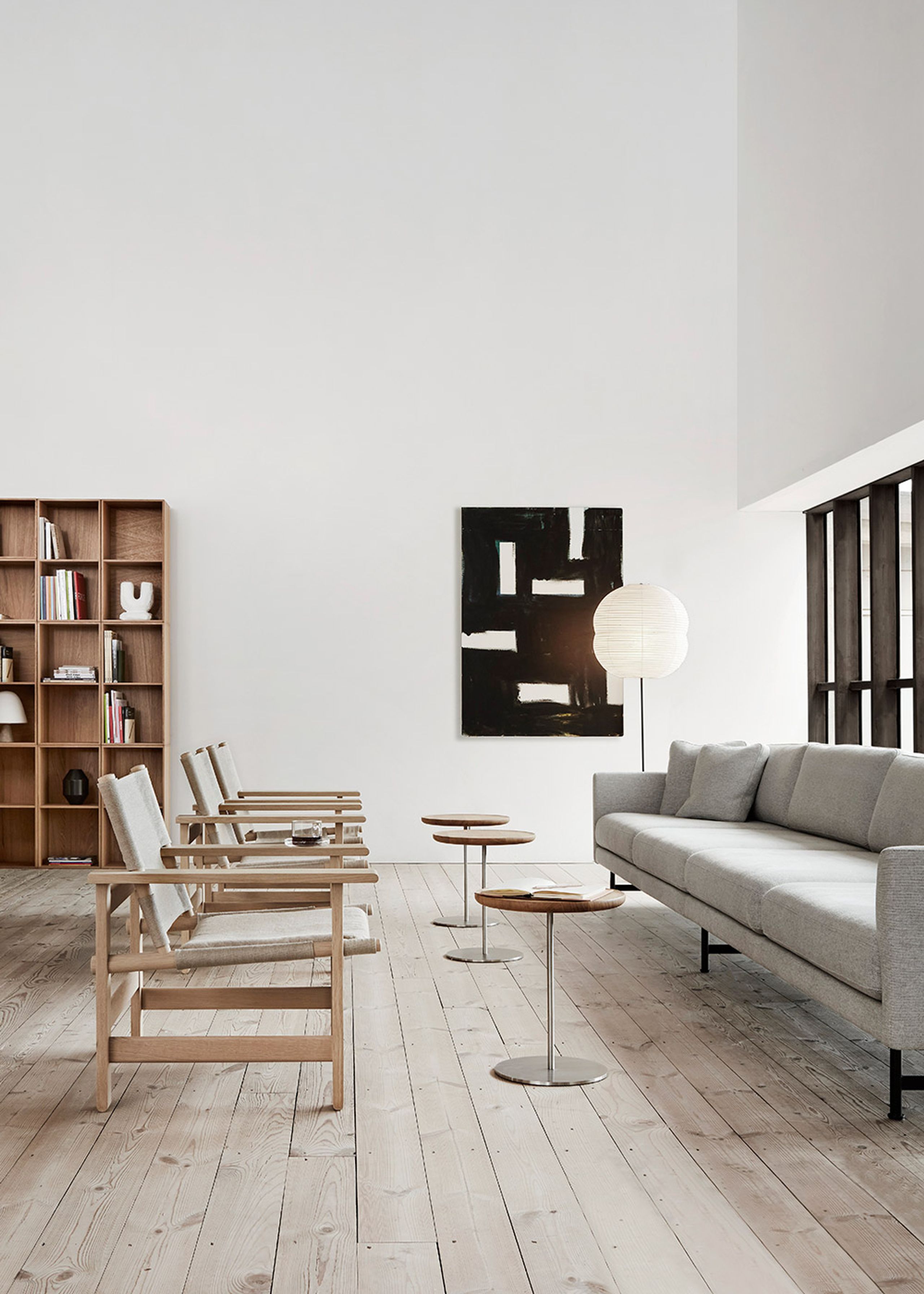 Fredericia Furniture - Postranní stolek - Pal Side Table 6755 by Keiji Takeuchi - Oiled Walnut / Black