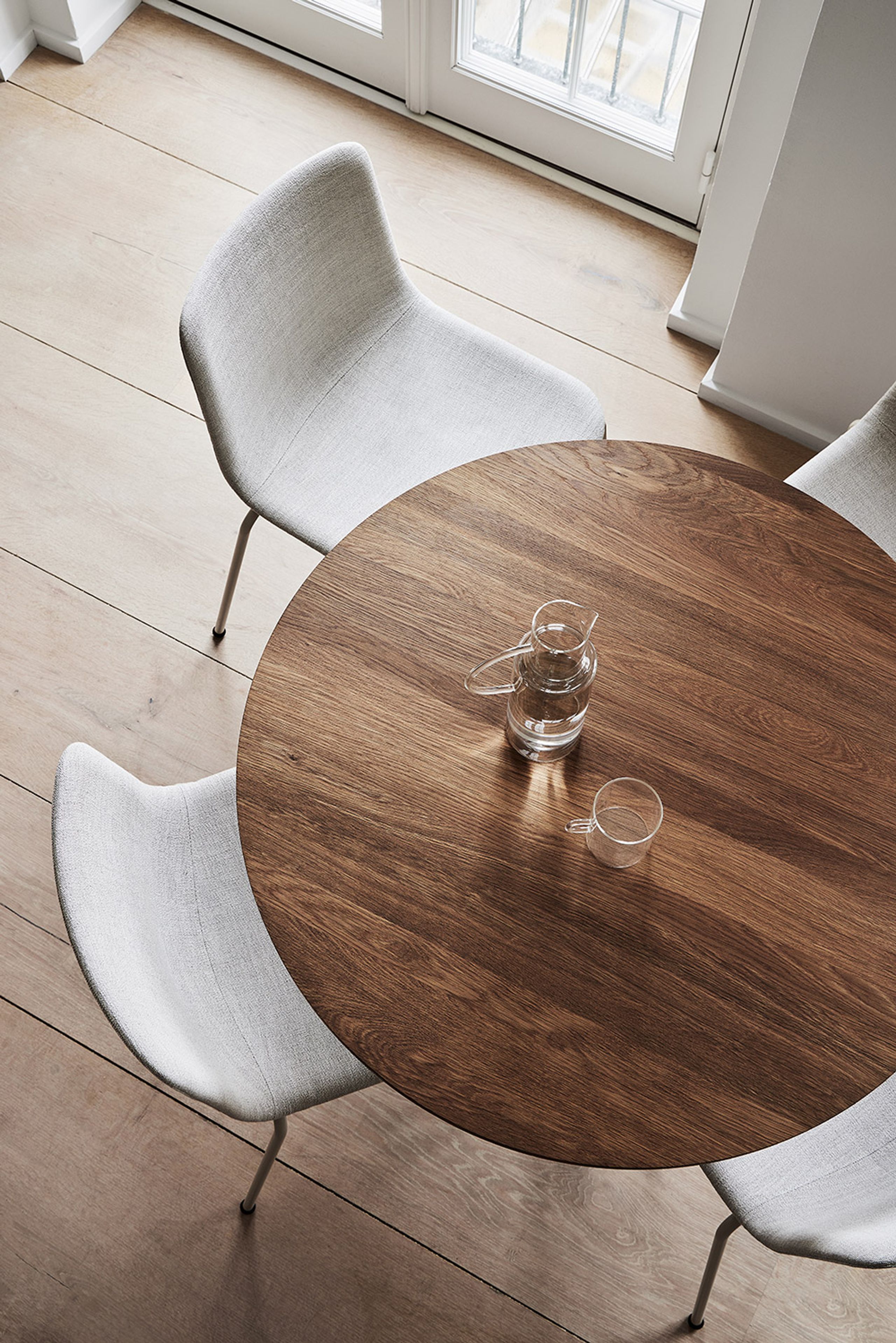 Fredericia Furniture - Consiglio - Pato Table 4686 by Welling/Ludvik - White Carrara