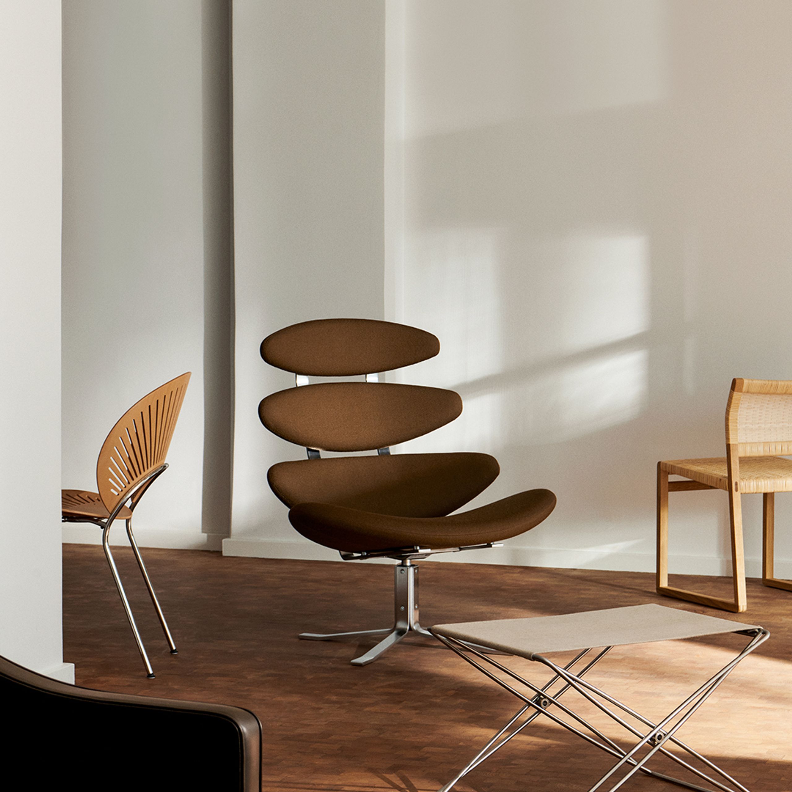 Fredericia Furniture - Armchair - Corona Chair 5000 by By Poul M. Volther - Vidar 222, Brushed Steel