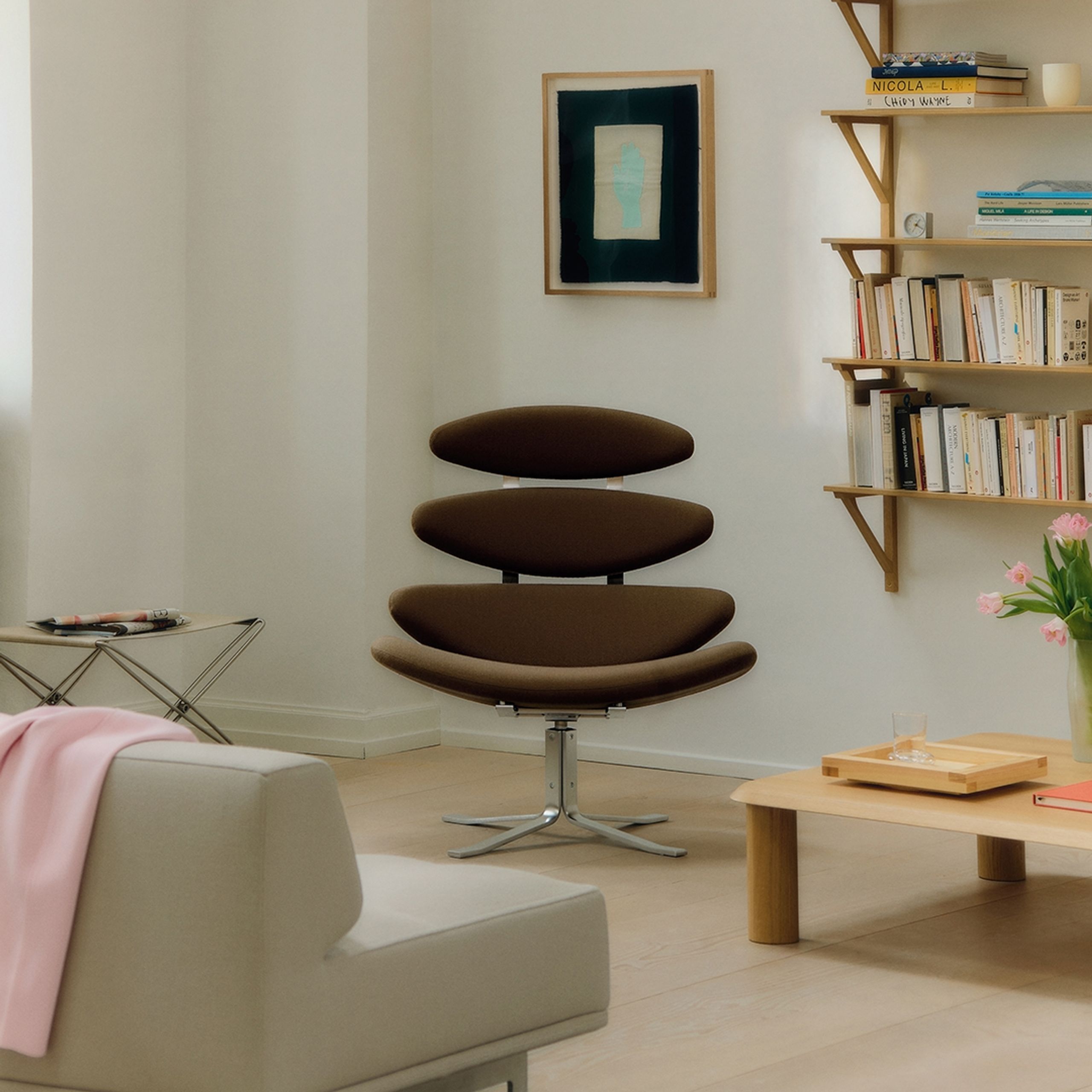 Fredericia Furniture - Sessel - Corona Chair 5000 by By Poul M. Volther - Vidar 932, Brushed Steel