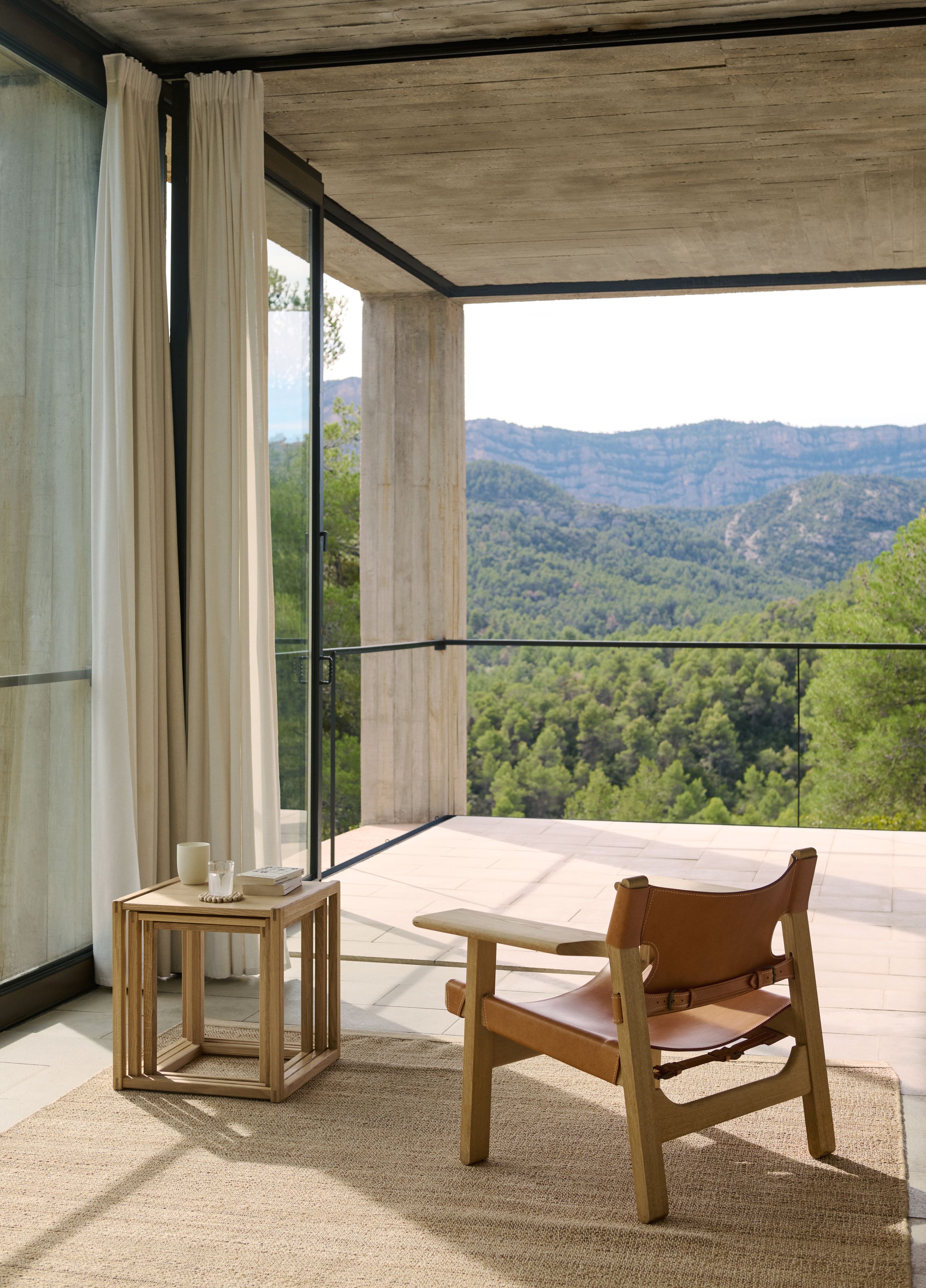 Fredericia Furniture - Lænestol - Den Spanske Stol 2226 by Børge Mogensen - Light Oiled Oak / Vegetable Tanned Natural Saddle Leather