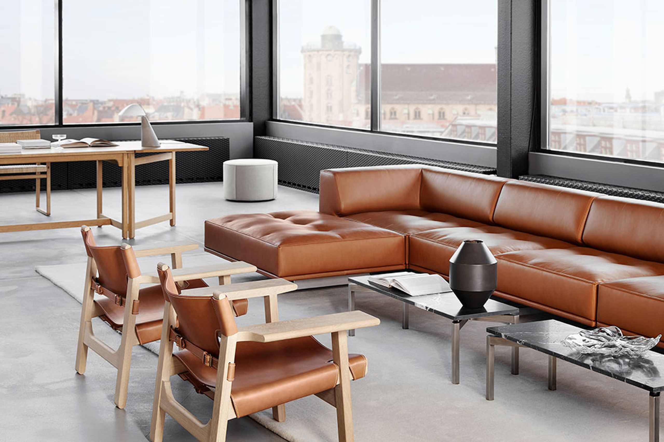 Fredericia Furniture - Lænestol - Den Spanske Stol 2226 by Børge Mogensen - Light Oiled Oak / Vegetable Tanned Natural Saddle Leather