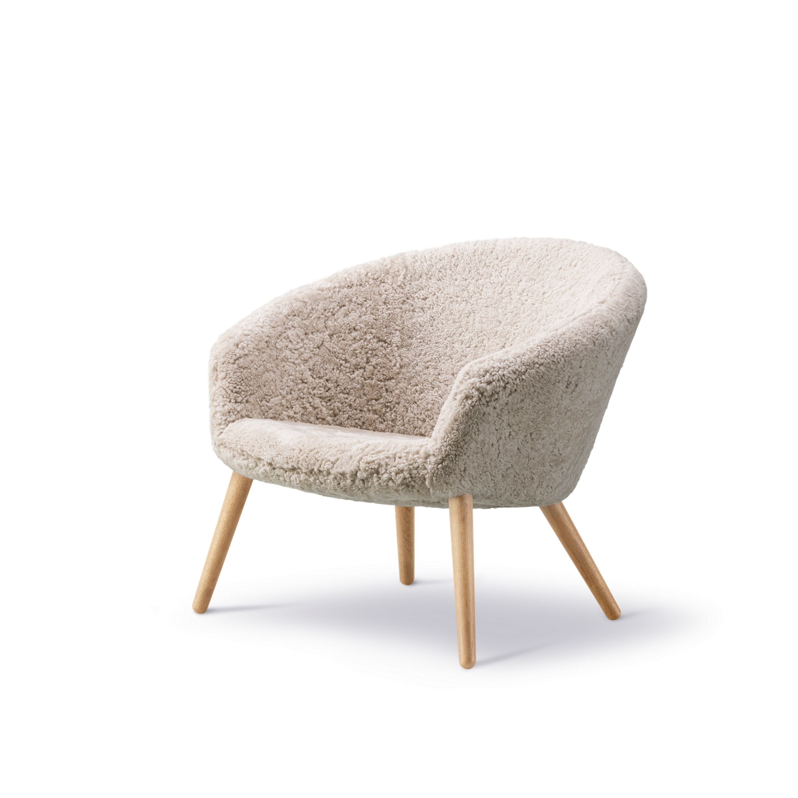 Fredericia Furniture - Sessel - Ditzel Lounge Chair 2631 by Nanna Ditzel - Sheepskin Moonlight / Olied Oak