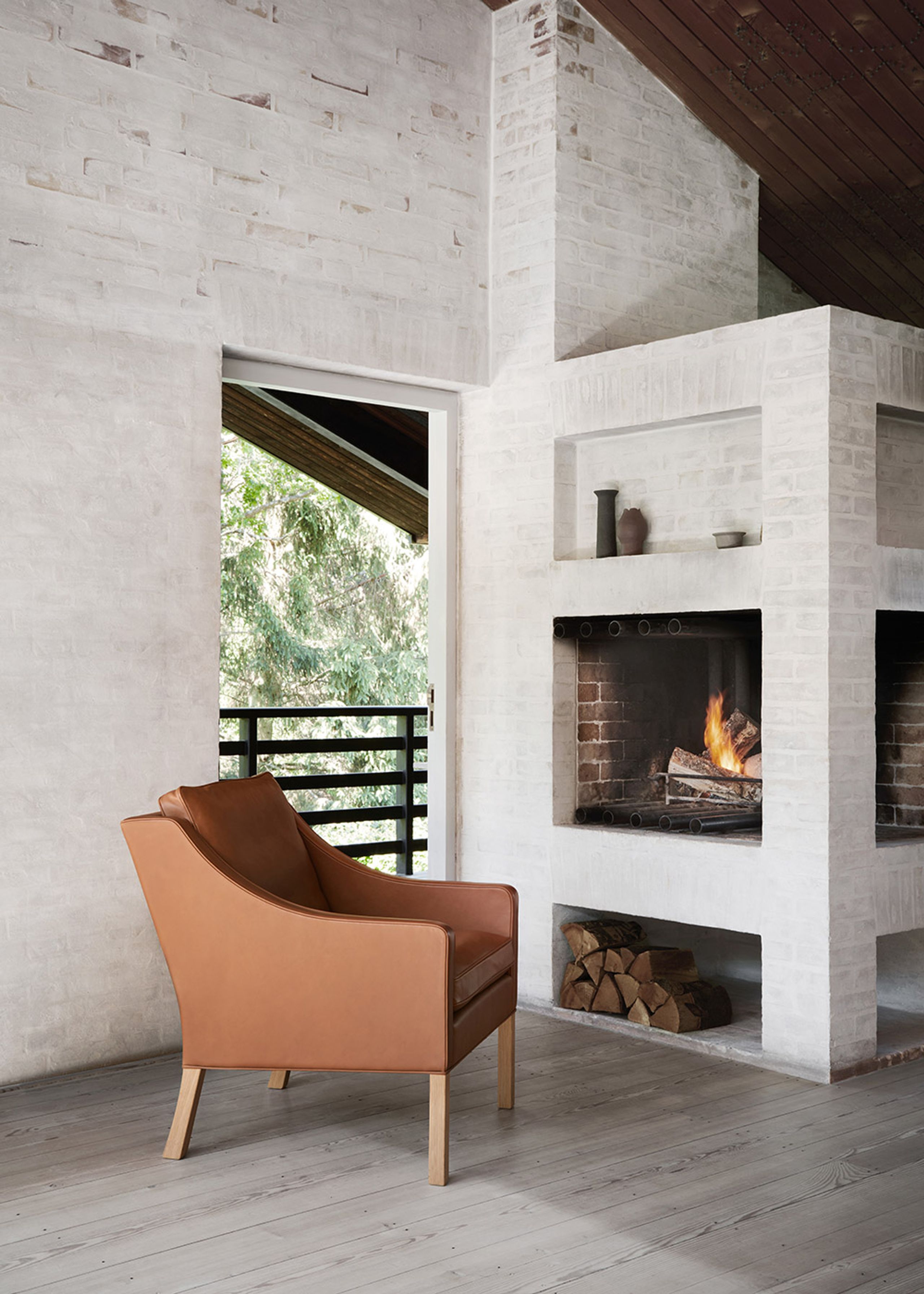 Fredericia Furniture - Lænestol - Mogensen Club Chair 2207 by Børge Mogensen - Max 95 Cognac / Lacquered Oak