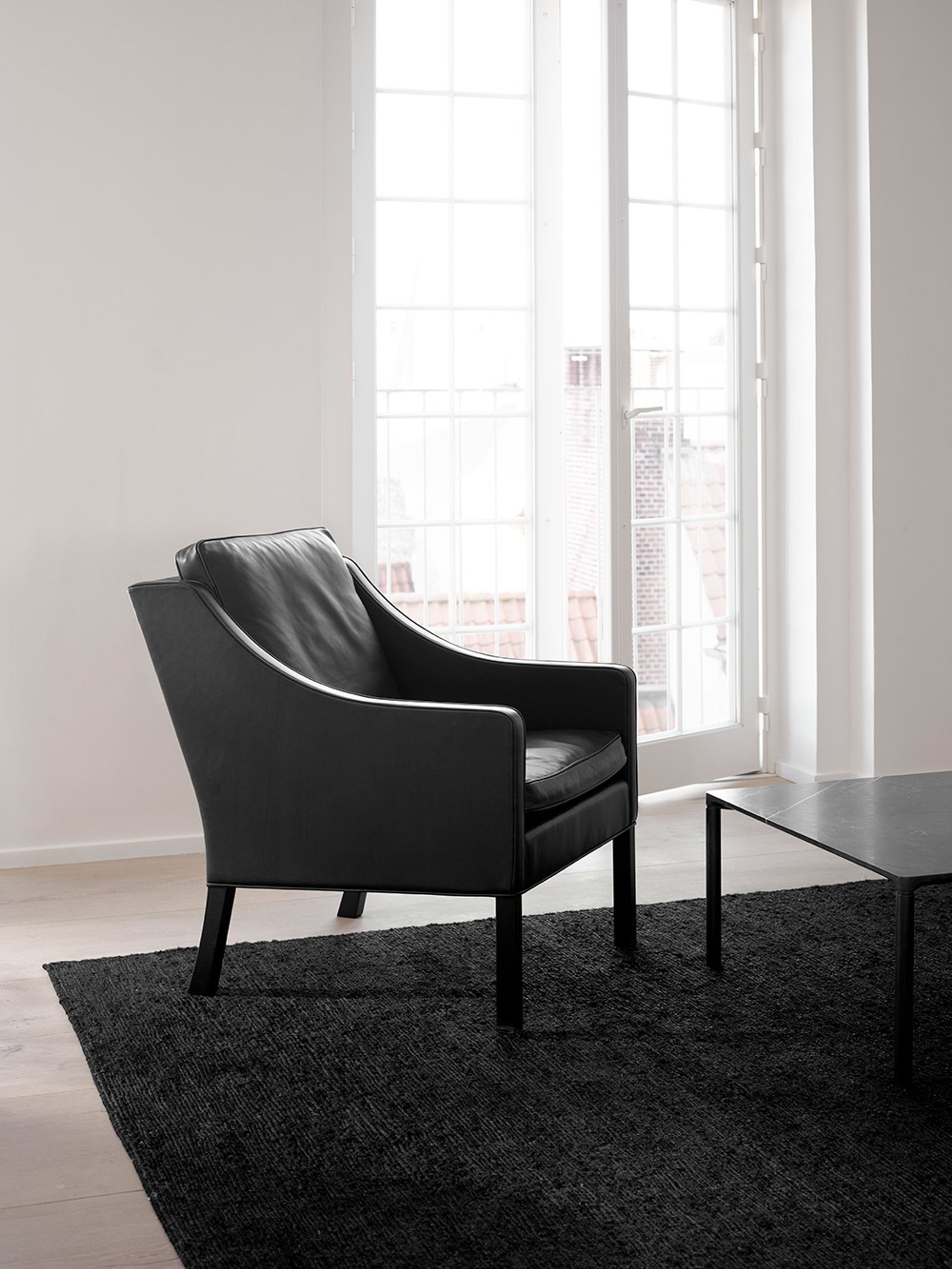 Fredericia Furniture - Lænestol - Mogensen Club Chair 2207 by Børge Mogensen - Max 95 Cognac / Lacquered Oak