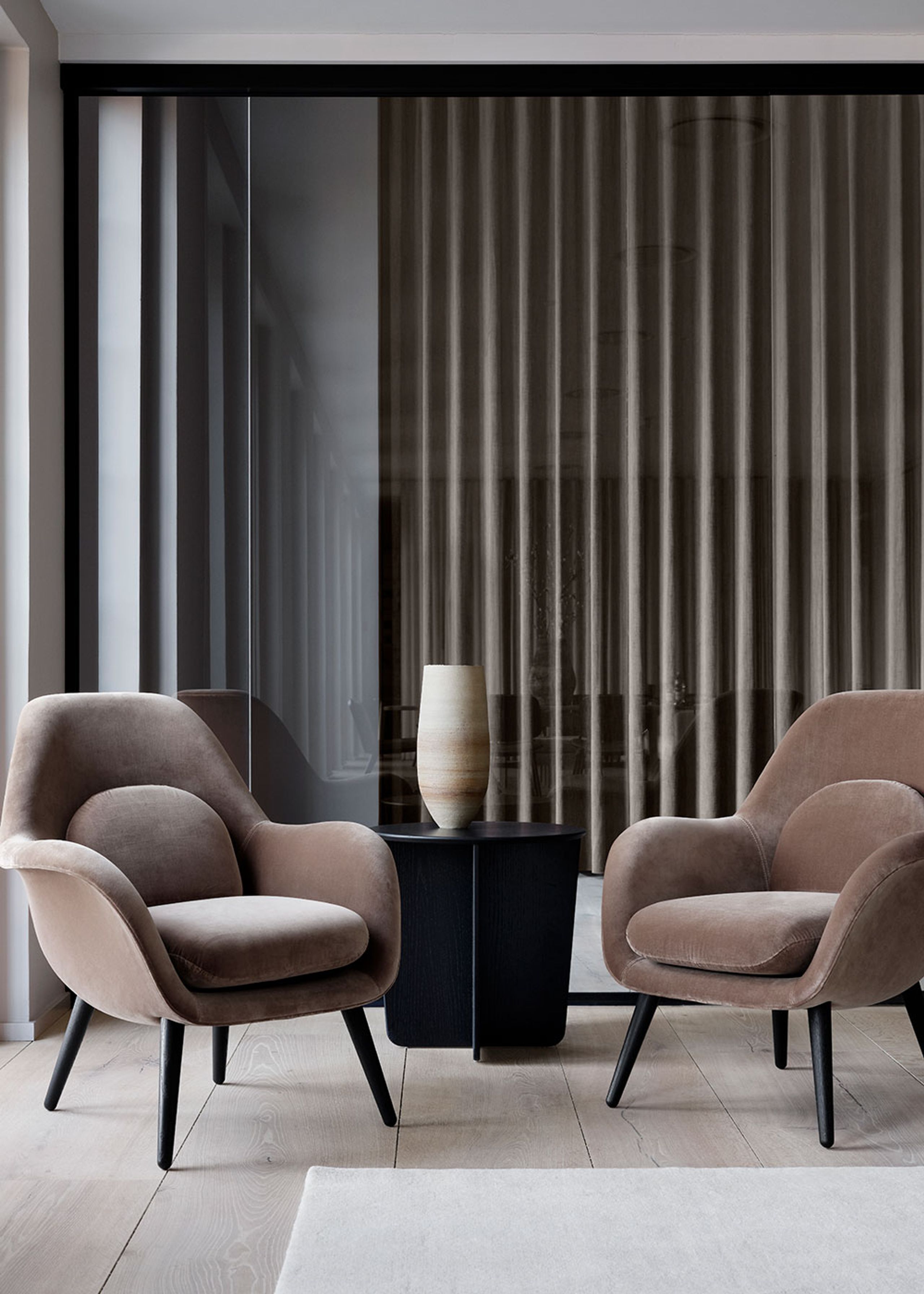 Fredericia Furniture - Armchair - Swoon Lounge Petit Chair 1774 by Space Copenhagen - Hallingdal 130 / Oiled Oak