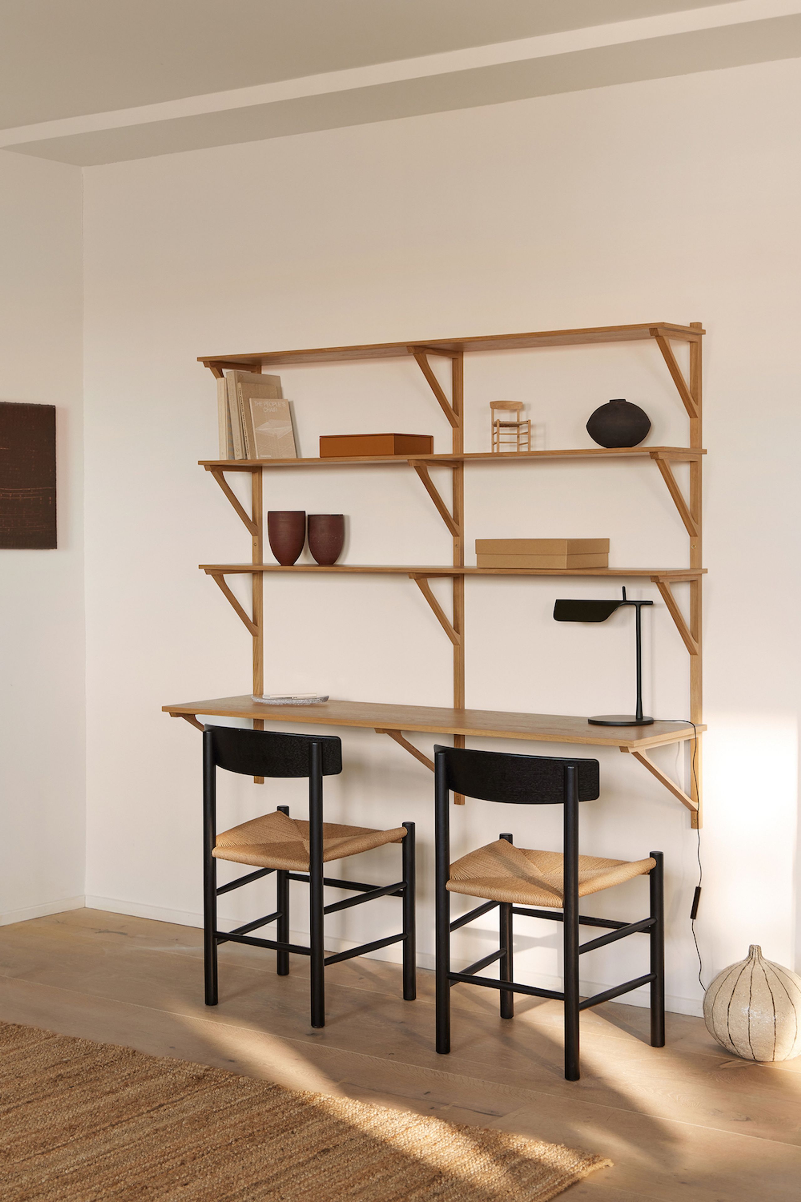 Fredericia Furniture - Reol - BM29 Shelf 2901 by Børge Mogensen - Lacquered Oak