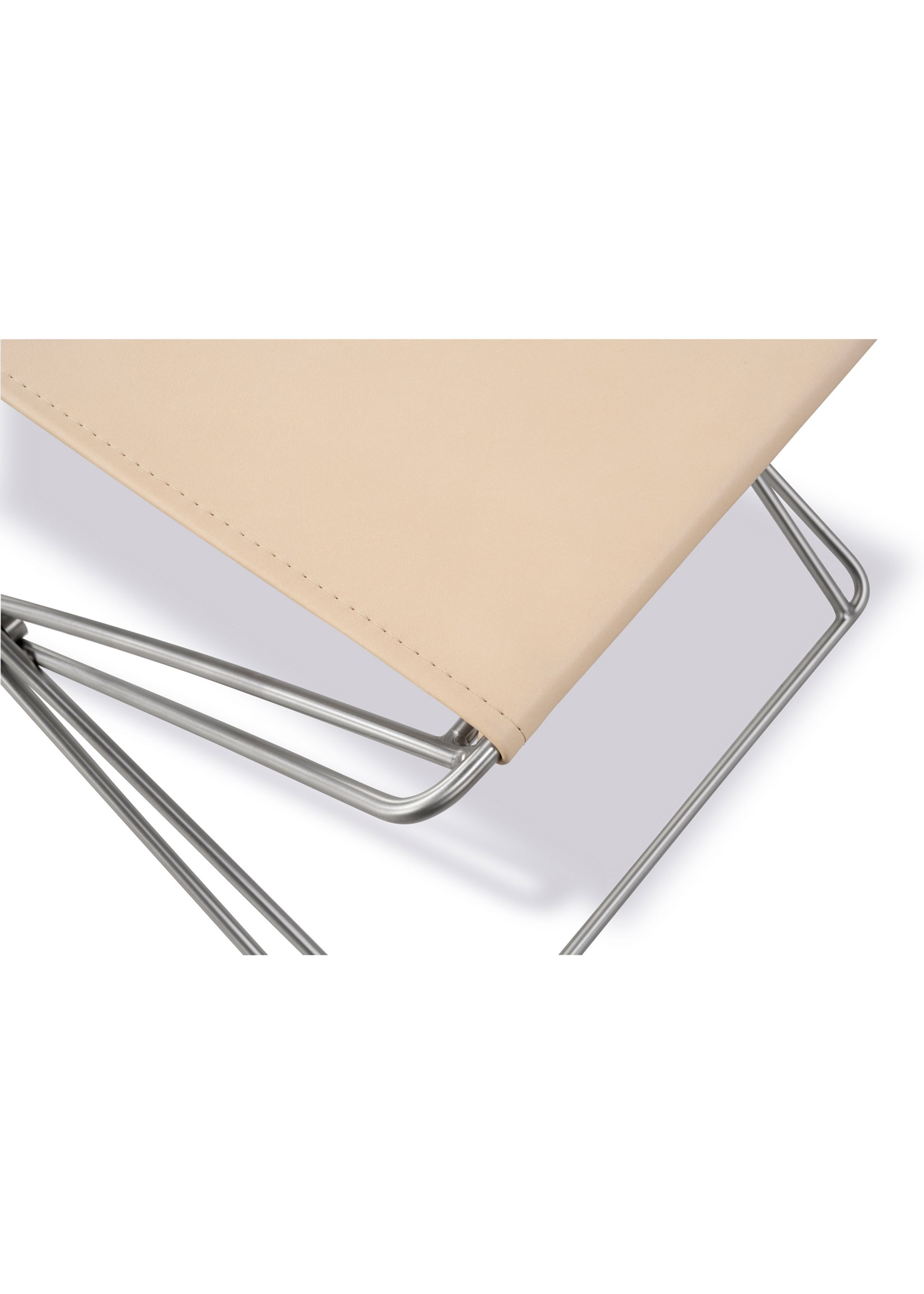 Fredericia Furniture - Skammel - JG Folding Stool 6565 by Jørgen Gammelgaard - Vegeta 90 Natural / Brushed Stainless Steel