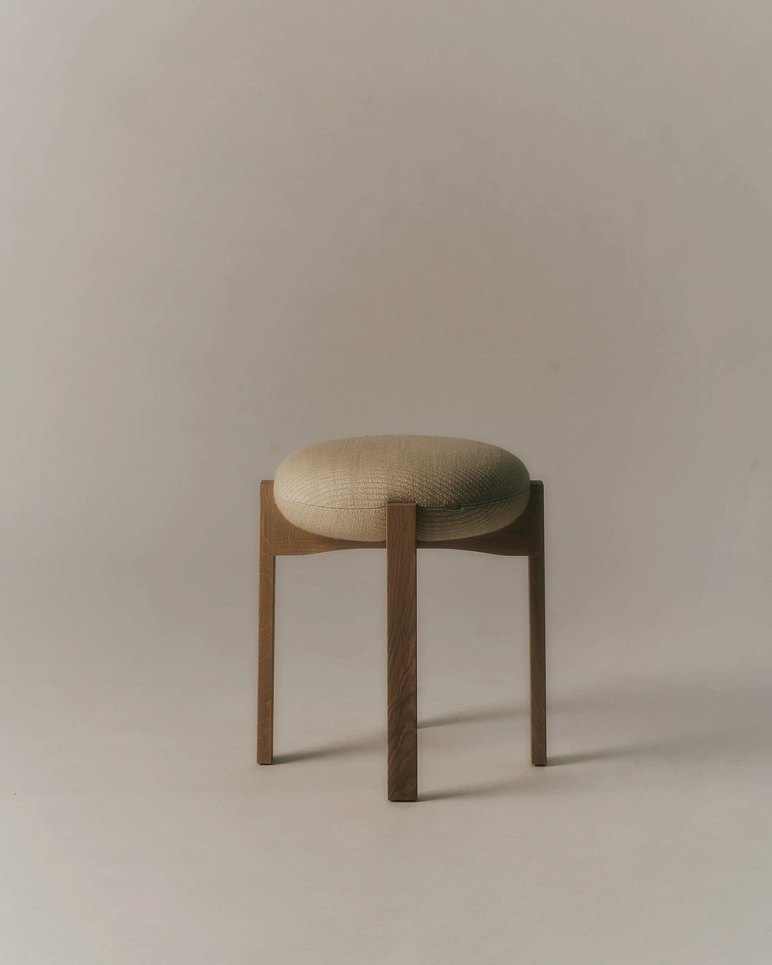 Fredericia Furniture - Stool - Pioneer Stool 6830 / By Maria Bruun - Hallingdal 200 / Oak Lacquered