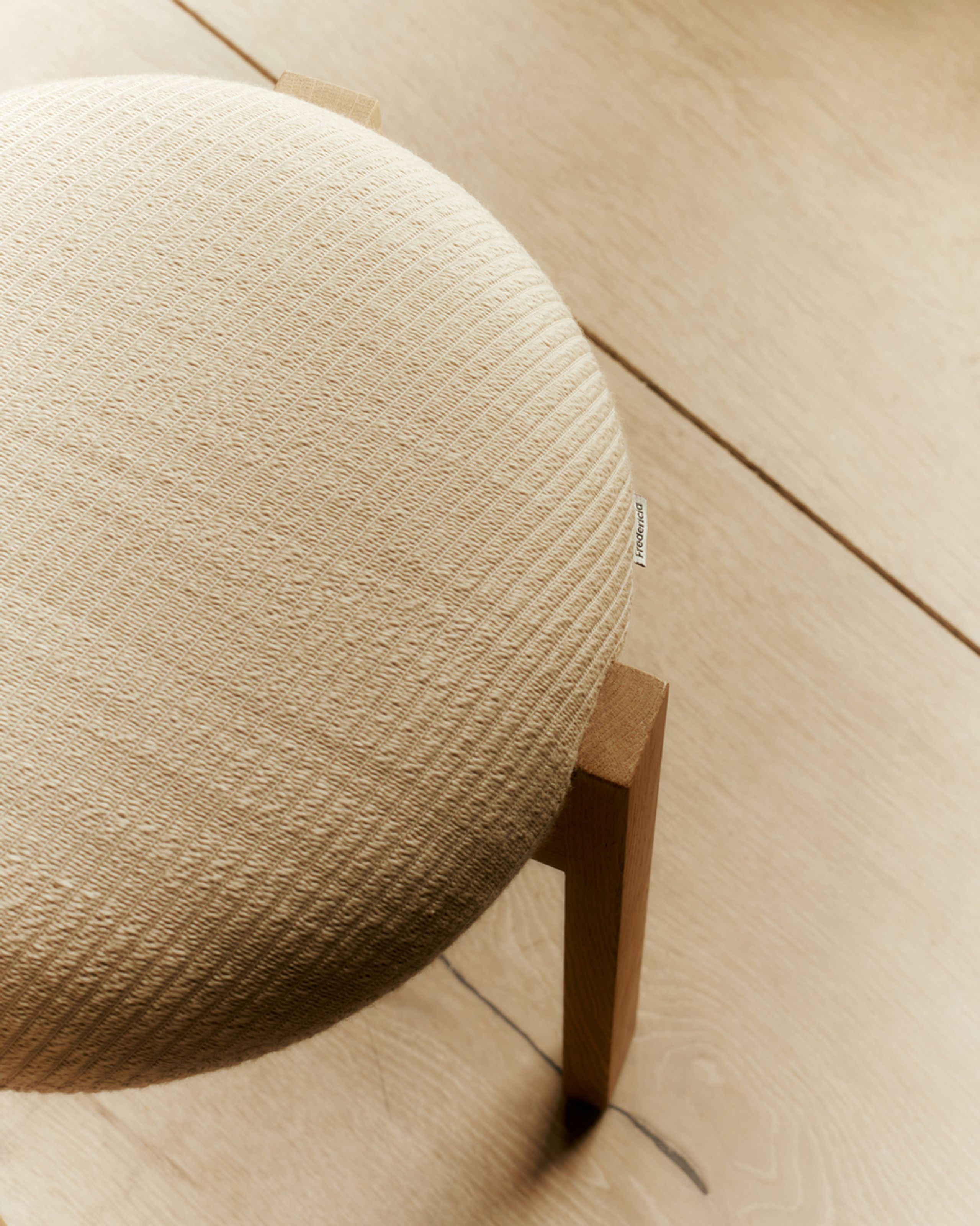 Fredericia Furniture - Stool - Pioneer Stool 6830 / By Maria Bruun - Hallingdal 200 / Oak Lacquered