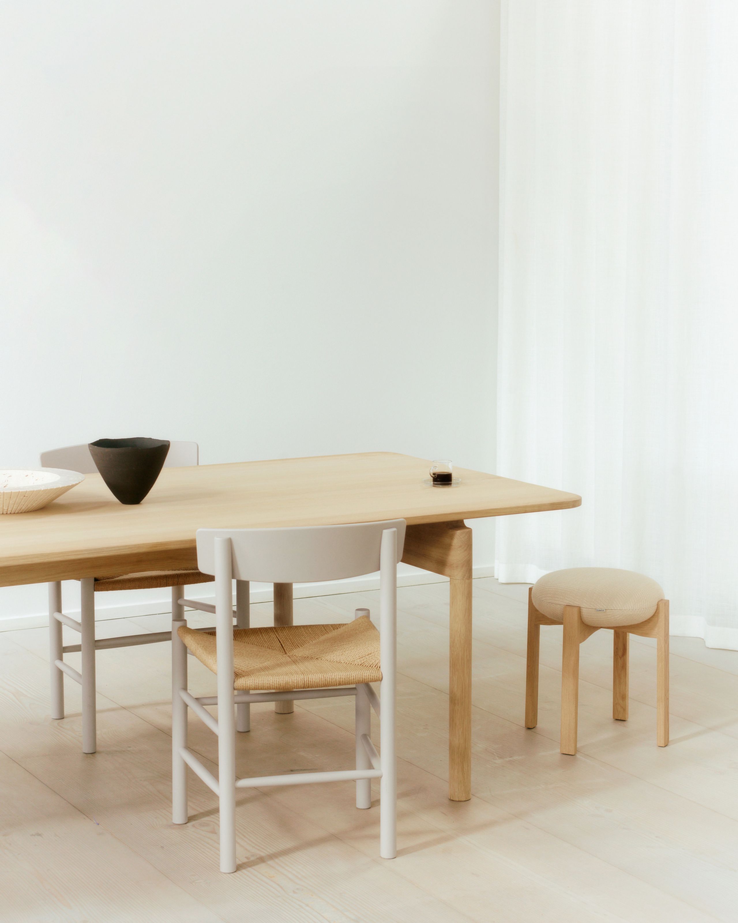 Fredericia Furniture - Stool - Pioneer Stool 6830 / By Maria Bruun - Hallingdal 200 / Oak Lacquered