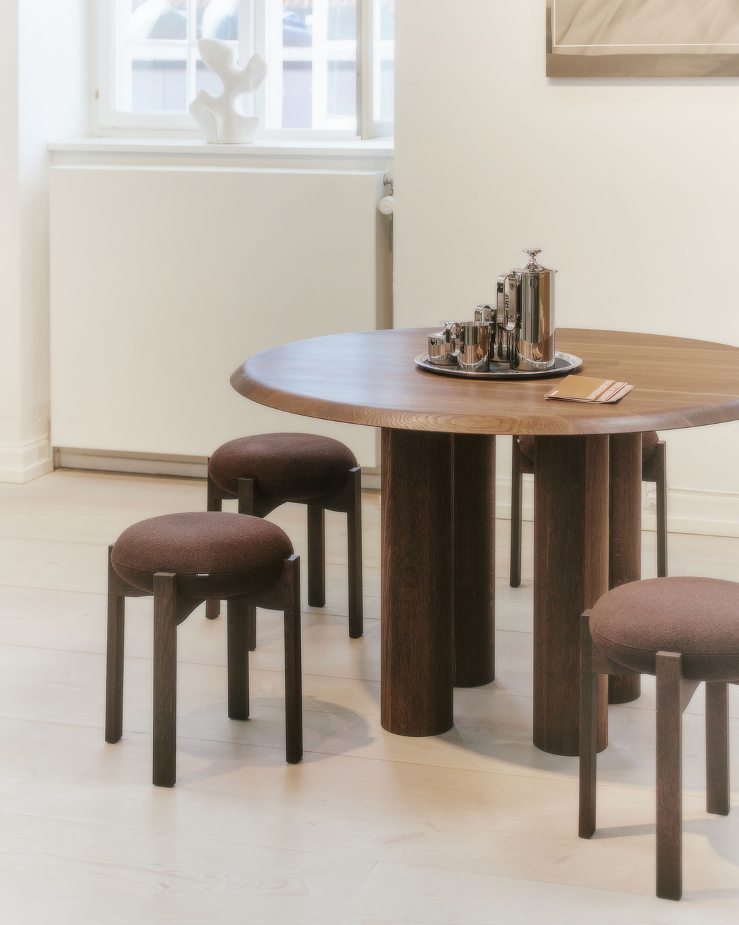 Fredericia Furniture - Stool - Pioneer Stool 6830 / By Maria Bruun - Primo 86-1 Dark Brown / Smoked Oak Stained