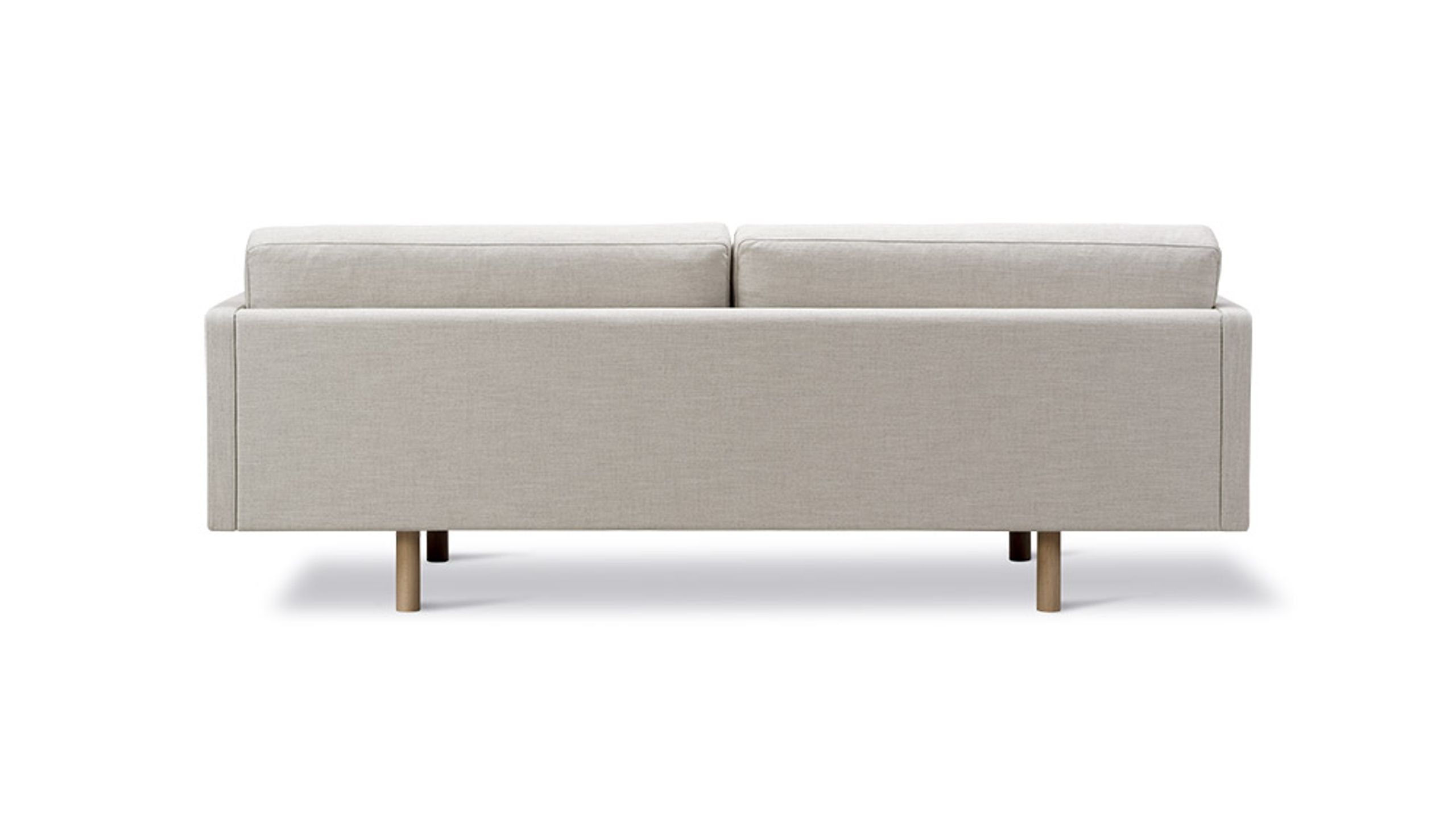 Fredericia Furniture - Sofa - EJ220 2-seater Sofa 2062 by Erik Jørgensen - Ruskin 10 / Soaped Oak